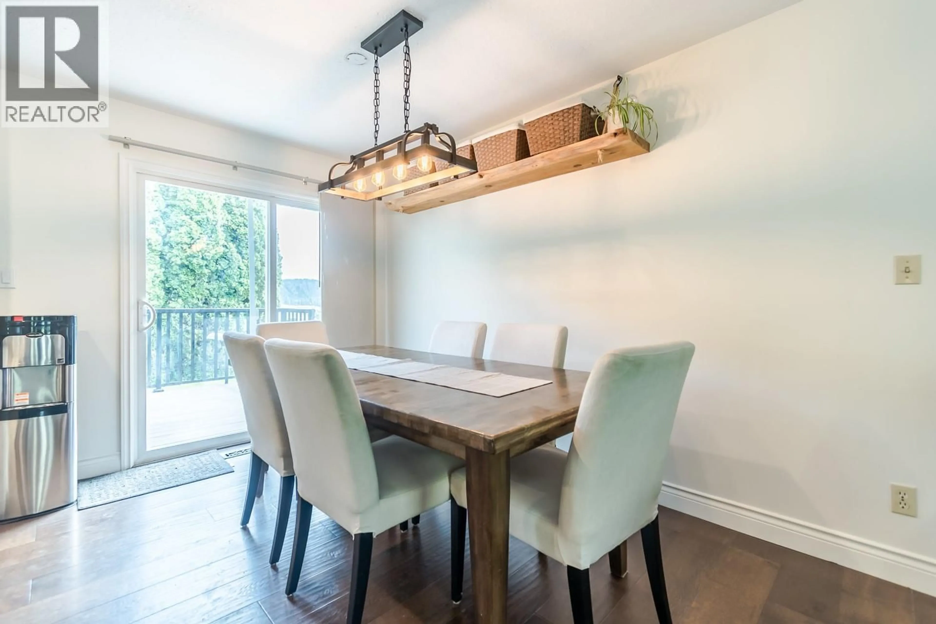 Dining room, wood/laminate floor for 692 SUMMERS STREET, Lillooet British Columbia V0K1V0