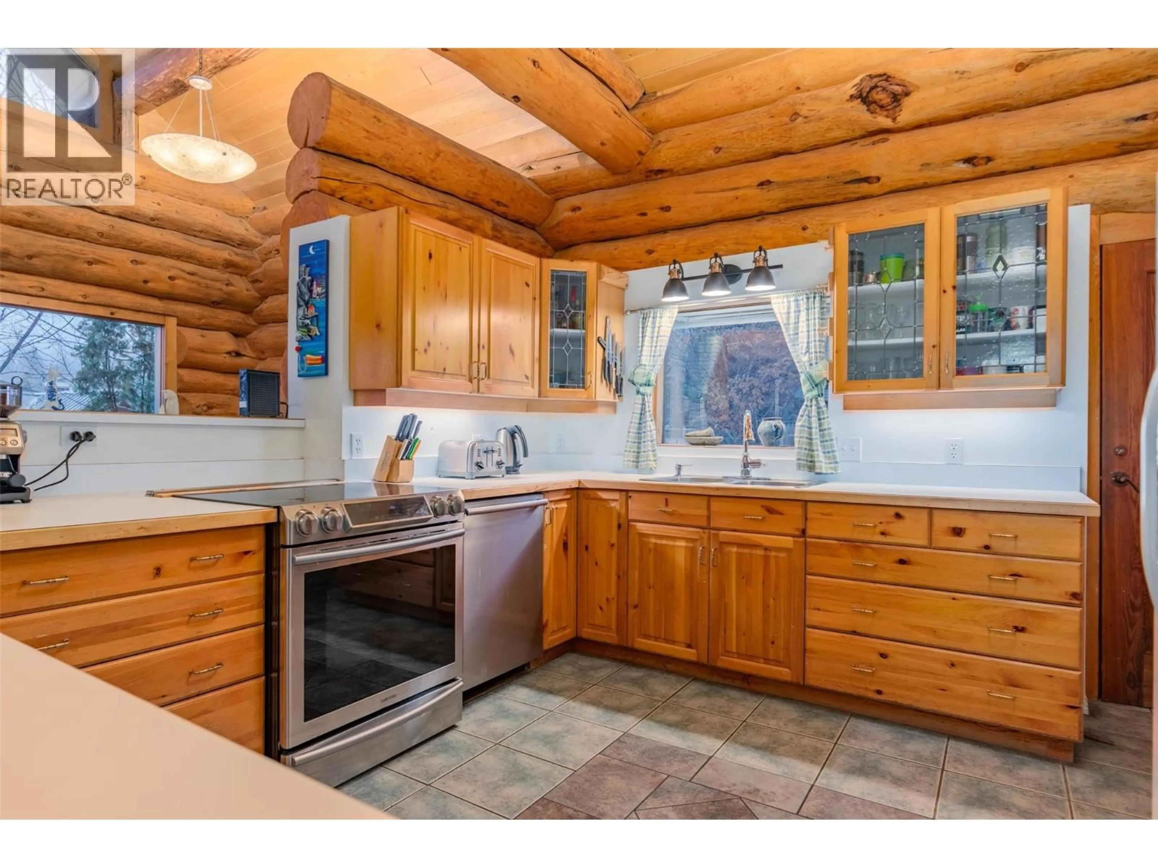 Unknown for 2266 FIFTH AVENUE, Rossland British Columbia V0G1Y0