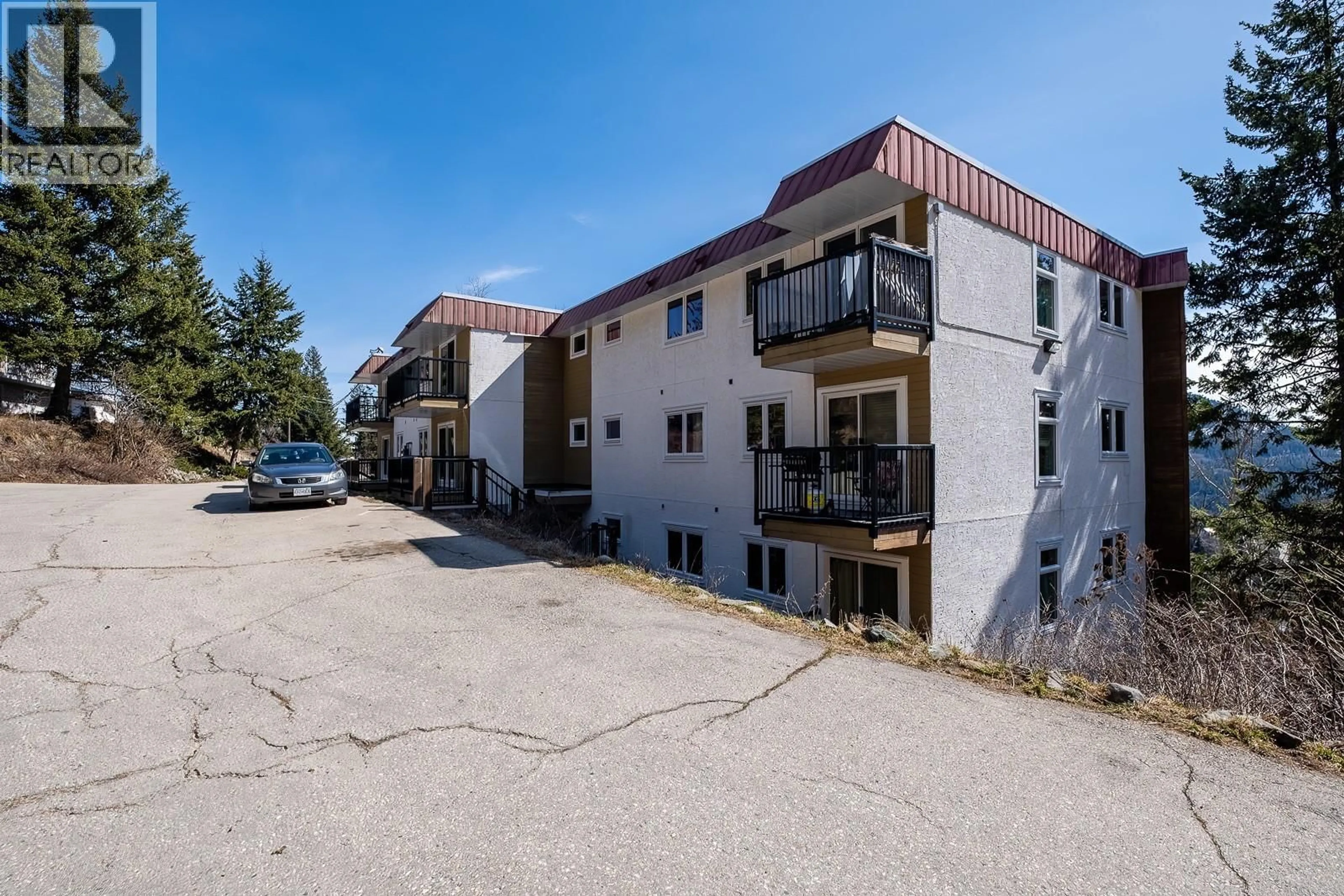 Unknown for 208 - 1510 NICKELPLATE ROAD, Rossland British Columbia V0G1Y0