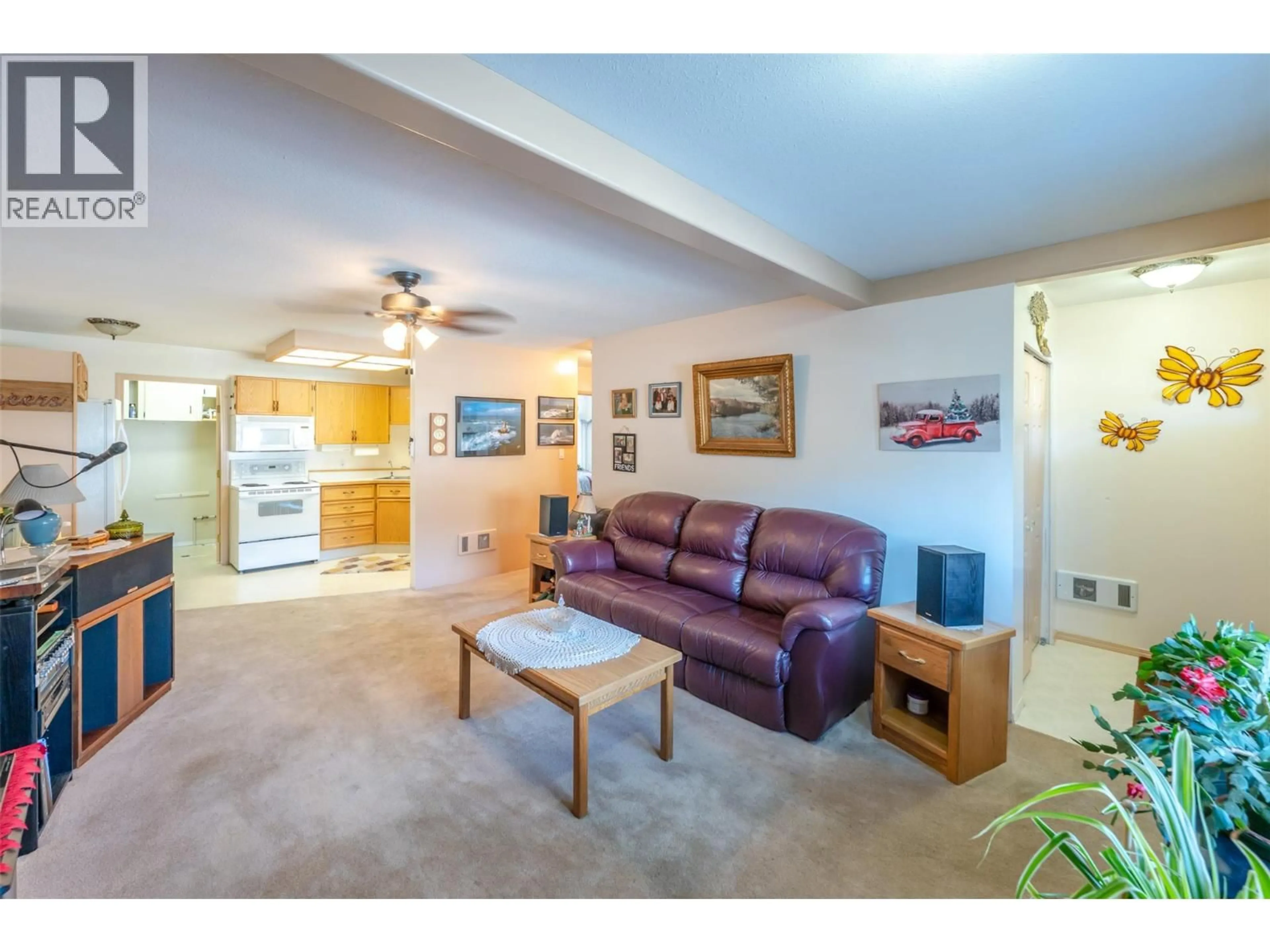 Living room with furniture, unknown for 8 - 5862 AIRPORT STREET, Oliver British Columbia V0H1T0