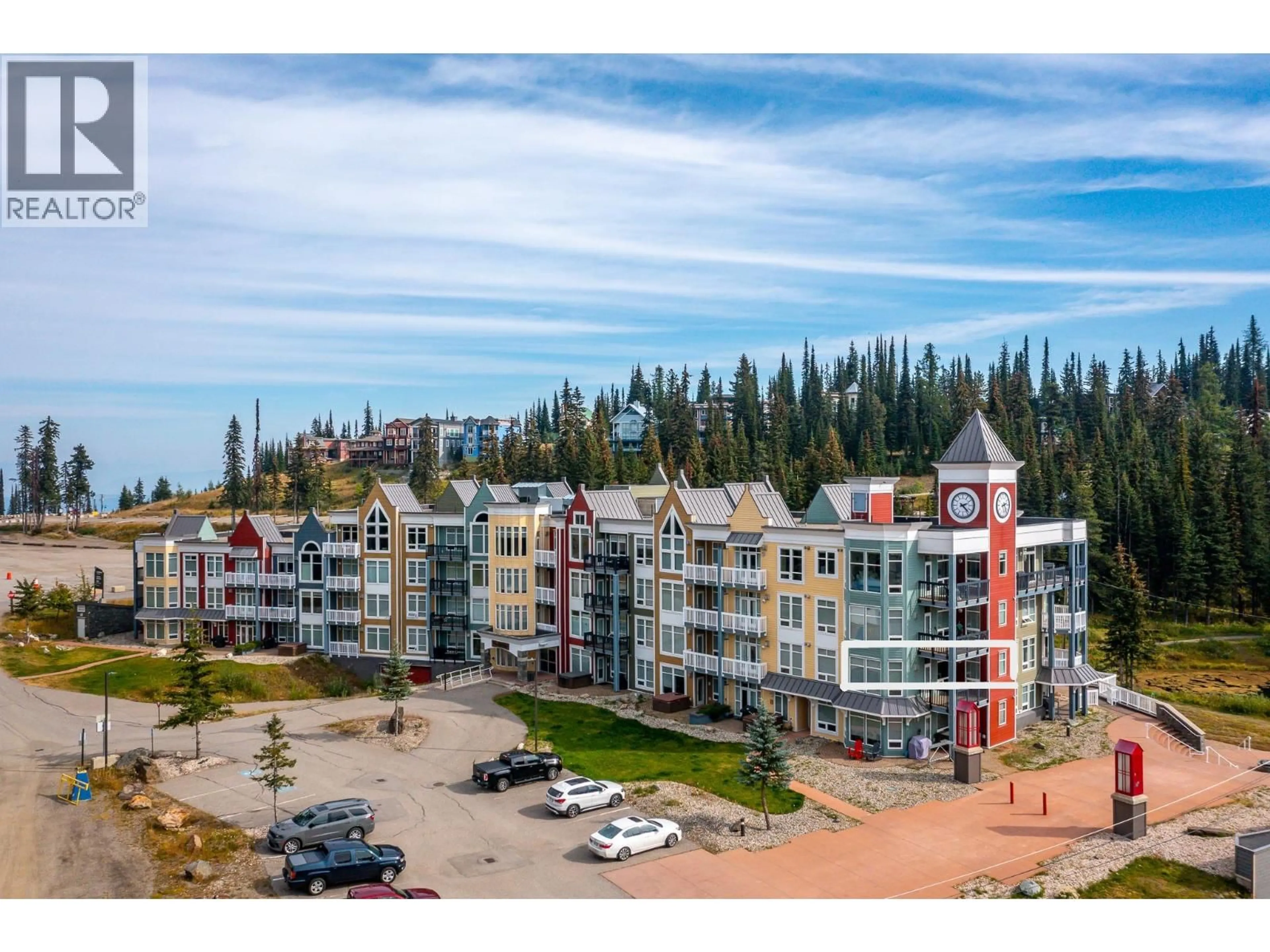 A pic from outside/outdoor area/front of a property/back of a property/a pic from drone, mountain view for 214 - 30 MONASHEE ROAD, Silver Star British Columbia V1B0S8