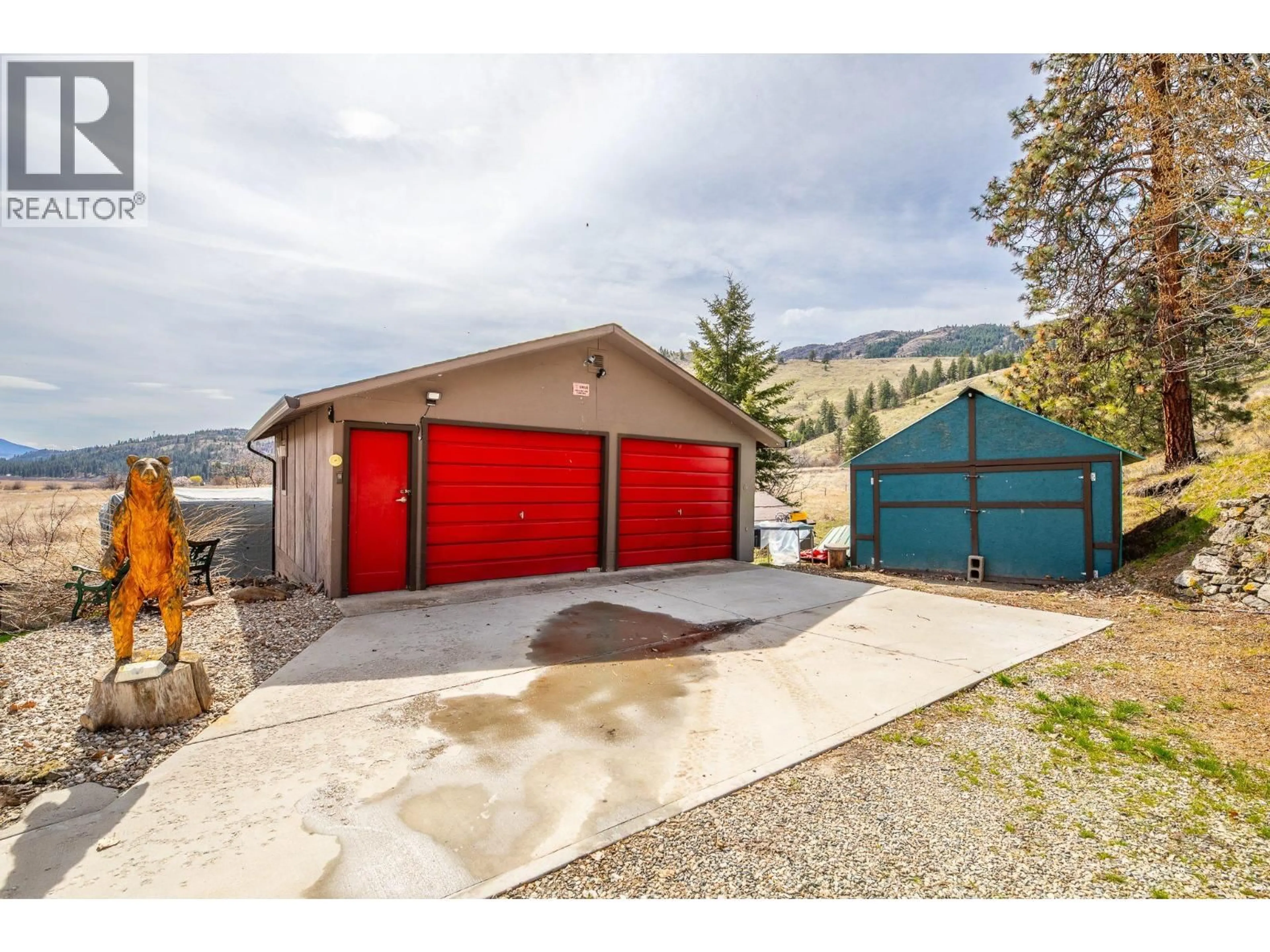 Indoor garage for 143 OROFINO CREEK ROAD, Oliver British Columbia V0H1T5