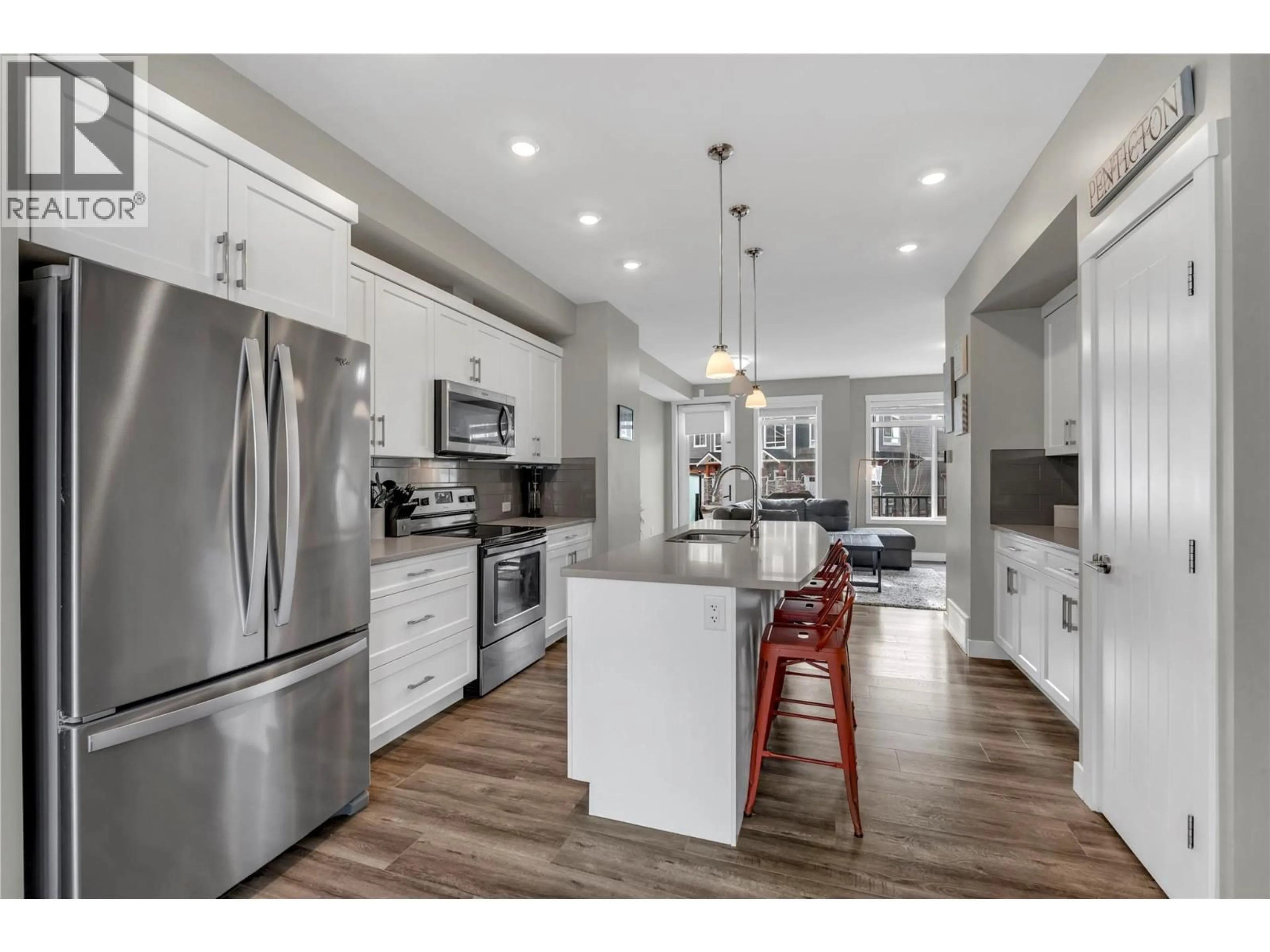 Open concept kitchen, unknown for 126 - 1115 HOLDEN ROAD, Penticton British Columbia V2A0B7