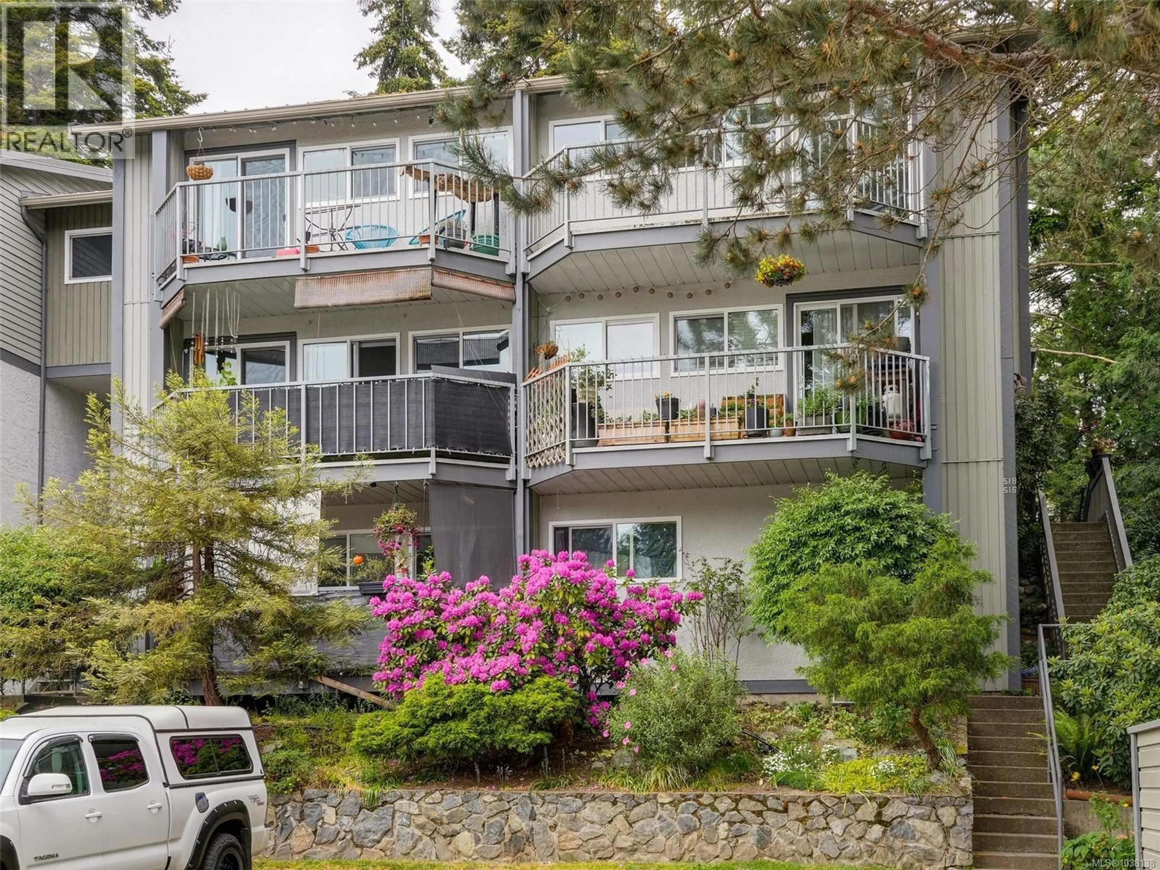 Unknown for 518 CARNATION PLACE, Saanich British Columbia V8Z6G6