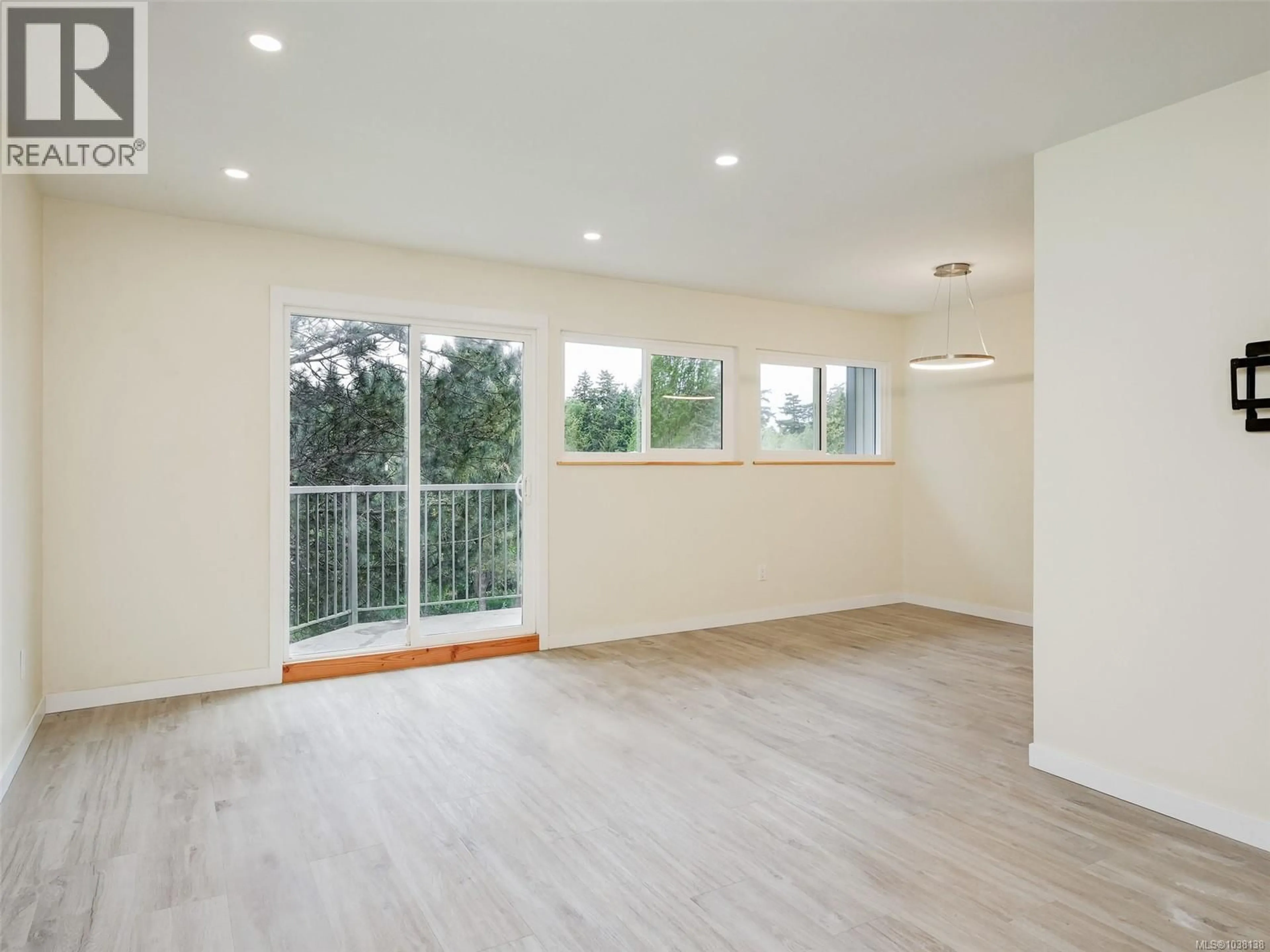 A pic of a room for 518 CARNATION PLACE, Saanich British Columbia V8Z6G6