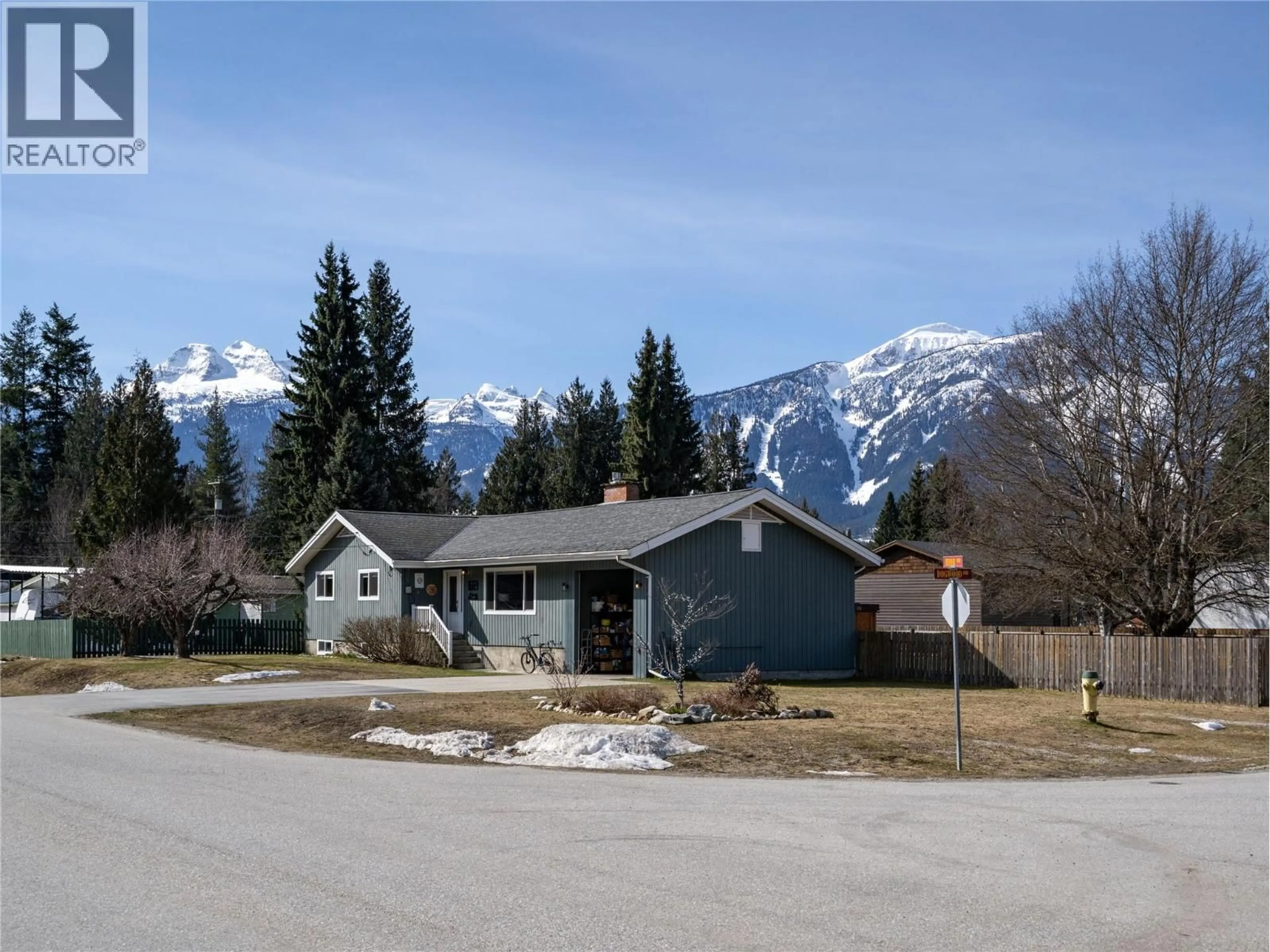 A pic from outside/outdoor area/front of a property/back of a property/a pic from drone, mountain view for 1669 HIOB ROAD, Revelstoke British Columbia V0e2s0