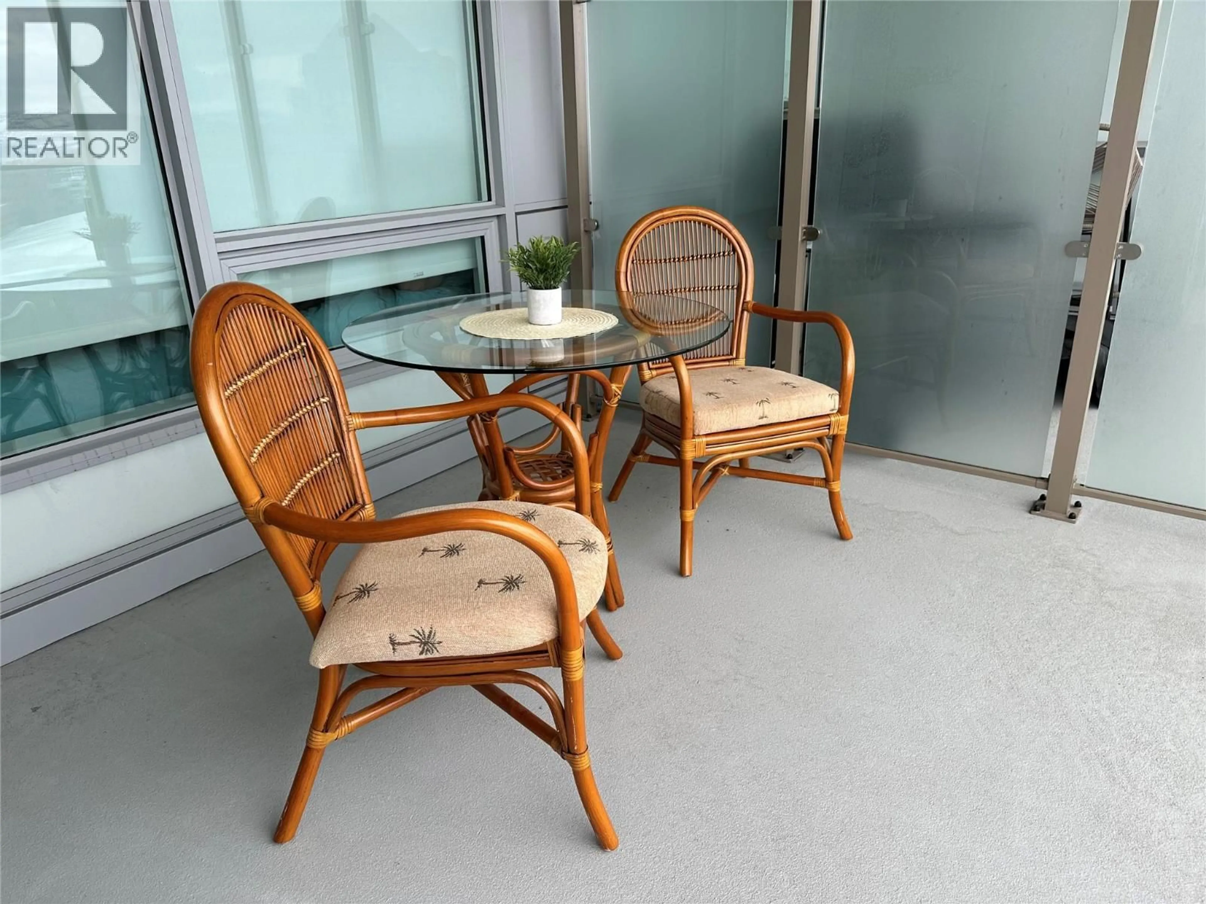 Balcony in the apartment, street for 1006 - 1181 SUNSET DRIVE, Kelowna British Columbia V1Y0L4