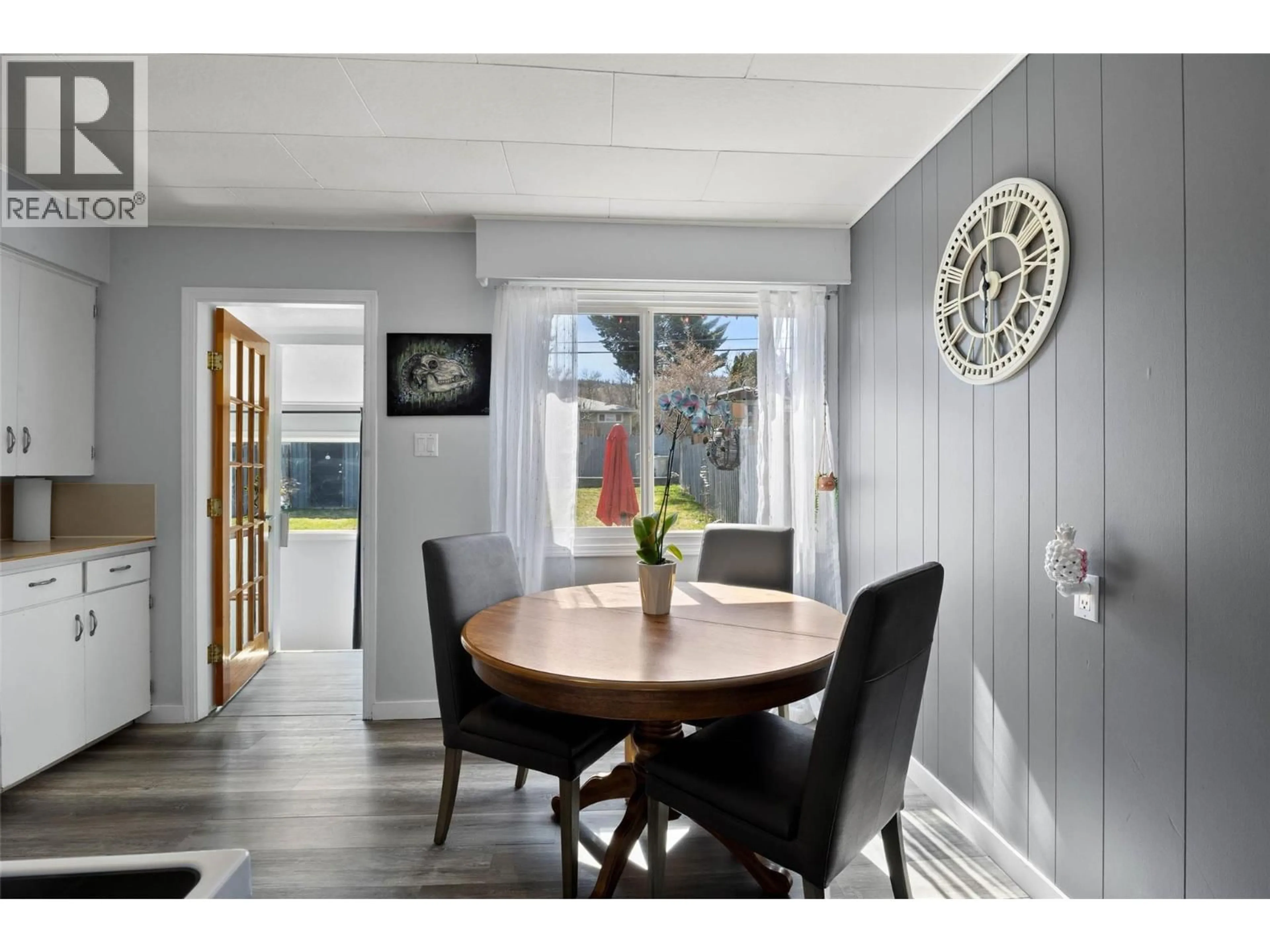 Dining room, wood/laminate floor for 957 PINE STREET, Kamloops British Columbia V2C3A3