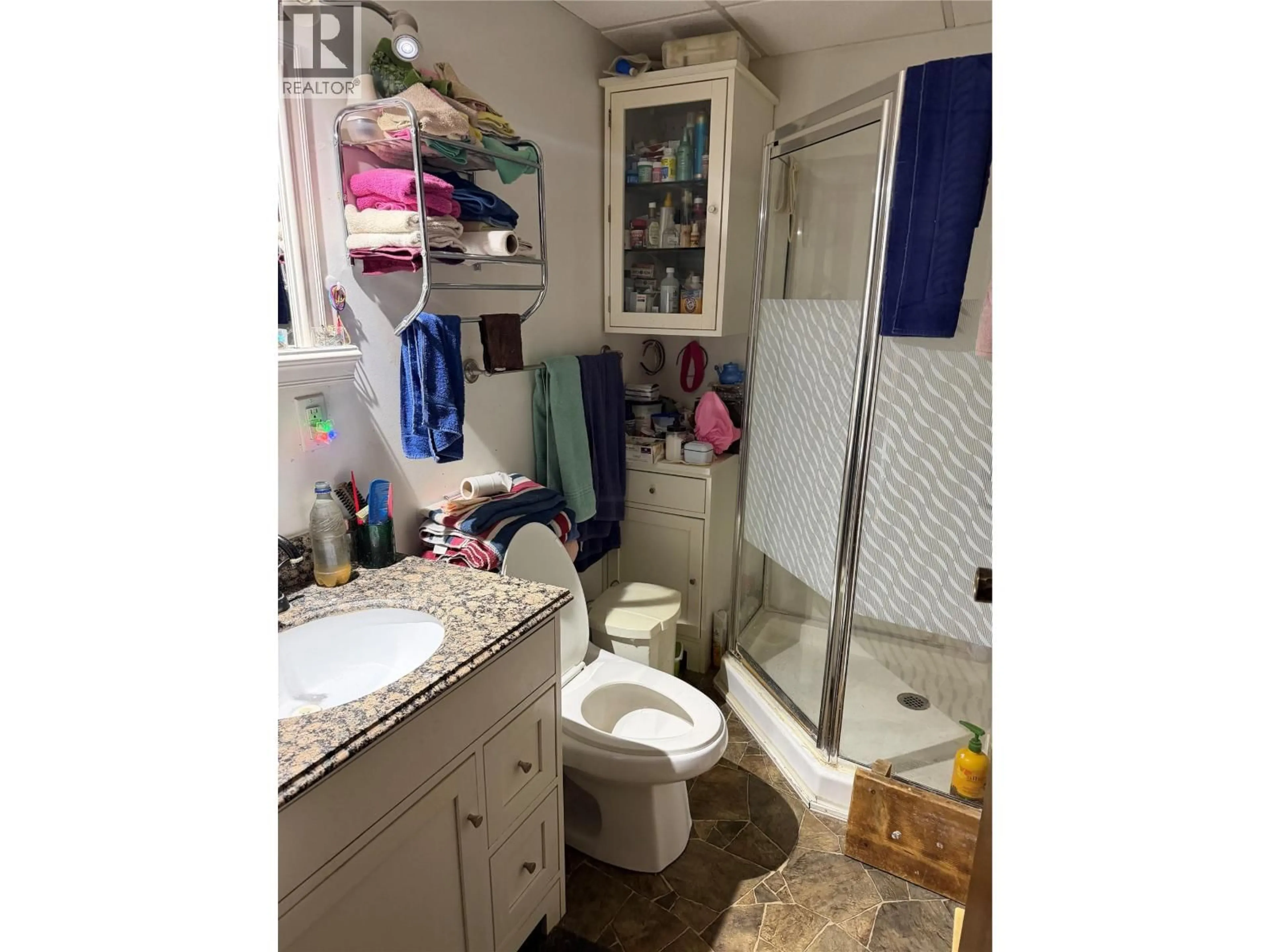 Standard bathroom, ceramic/tile floor for 16996 52 HIGHWAY EAST, Tomslake British Columbia V0C2L0