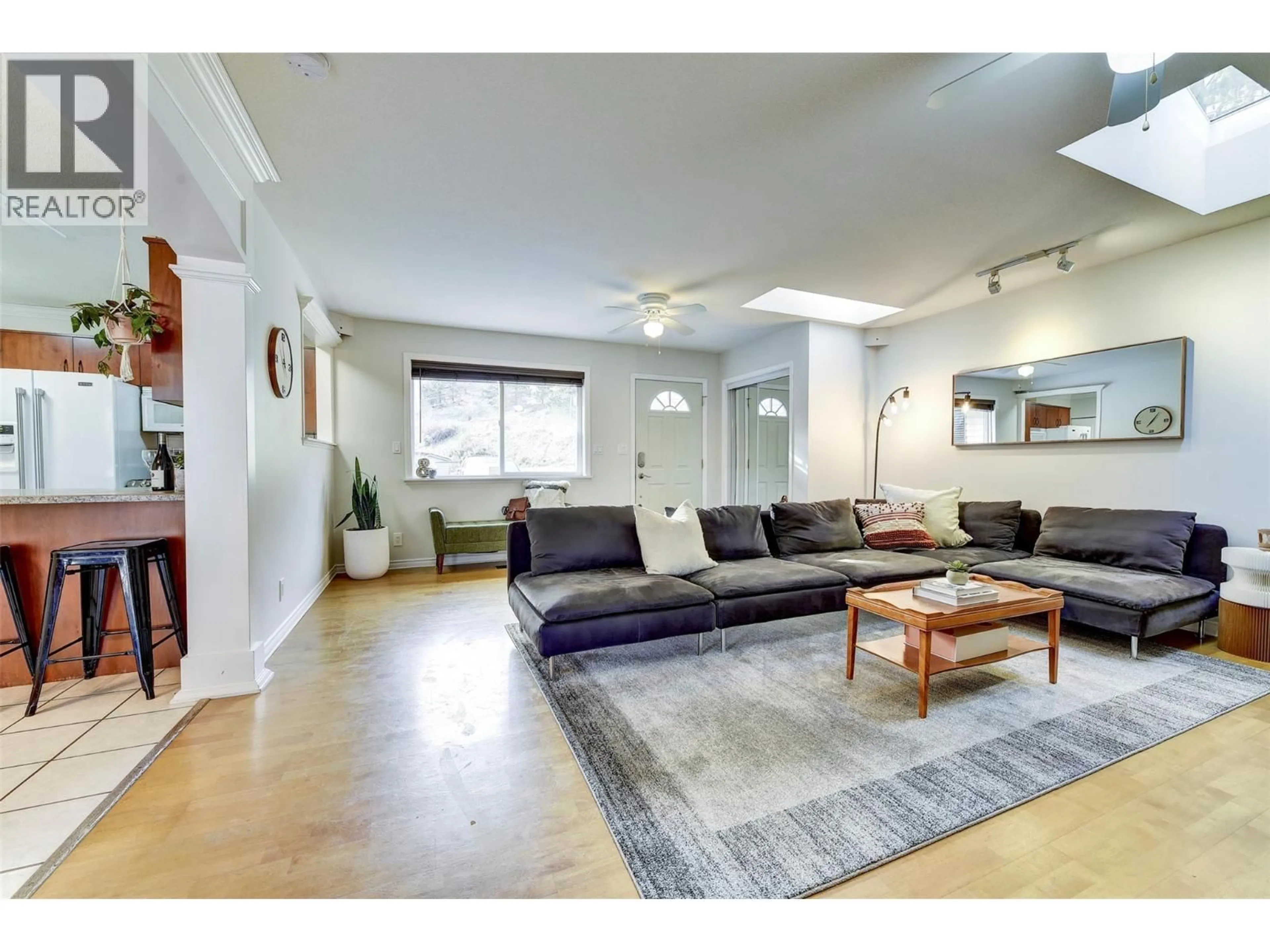 Living room with furniture, unknown for 4311 11TH STREET, Peachland British Columbia V0H1X6