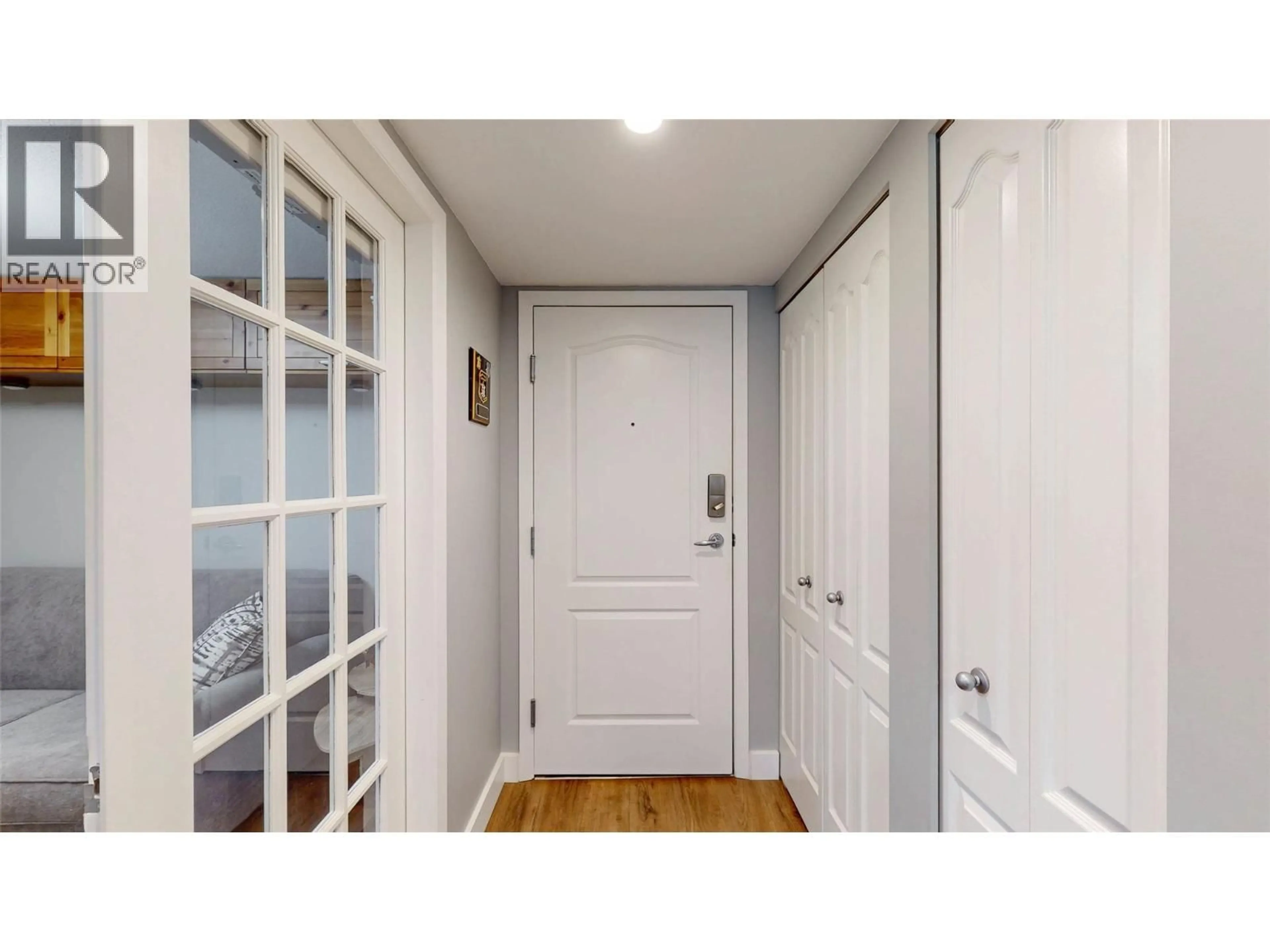 Indoor entryway for 308 - 7600 COTTONWOOD DRIVE, Osoyoos British Columbia V0H1V3