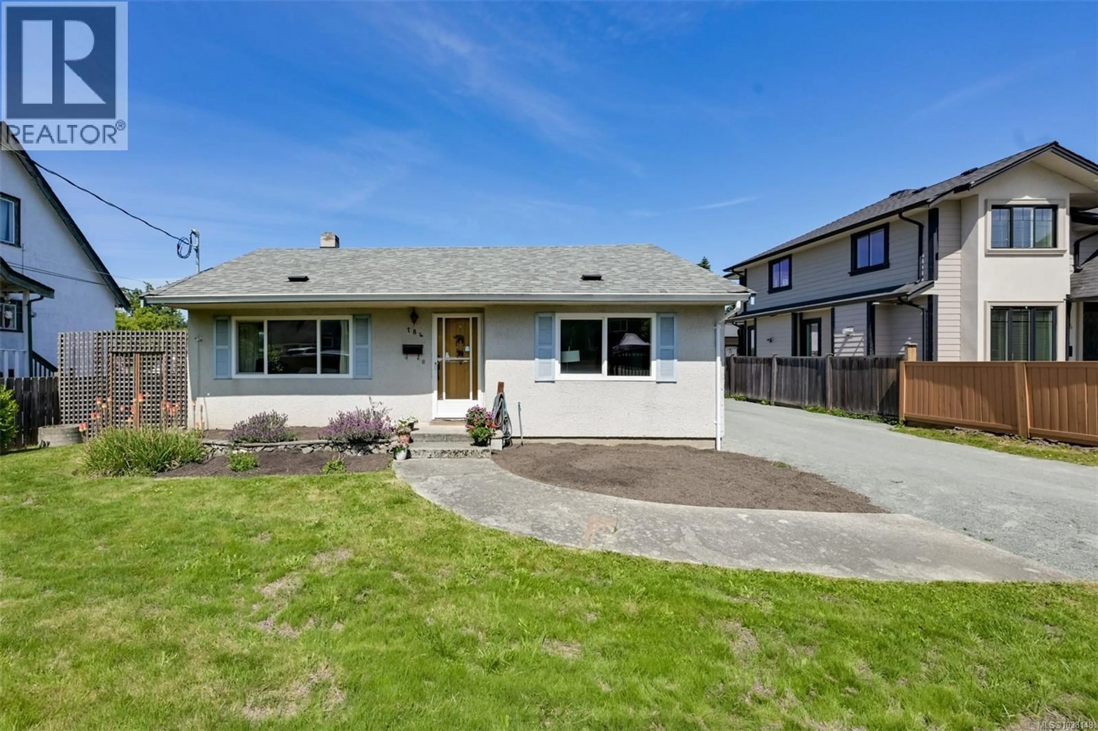 Unknown for 784 SNOWDROP AVENUE, Saanich British Columbia V8Z2N2