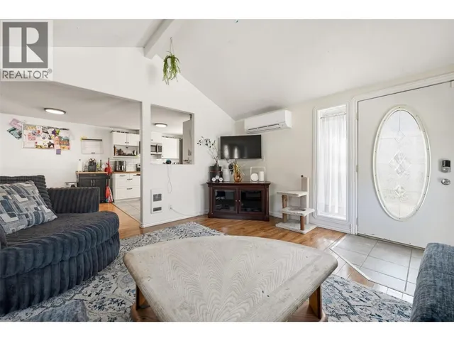410 10TH AVENUE, Keremeos 3