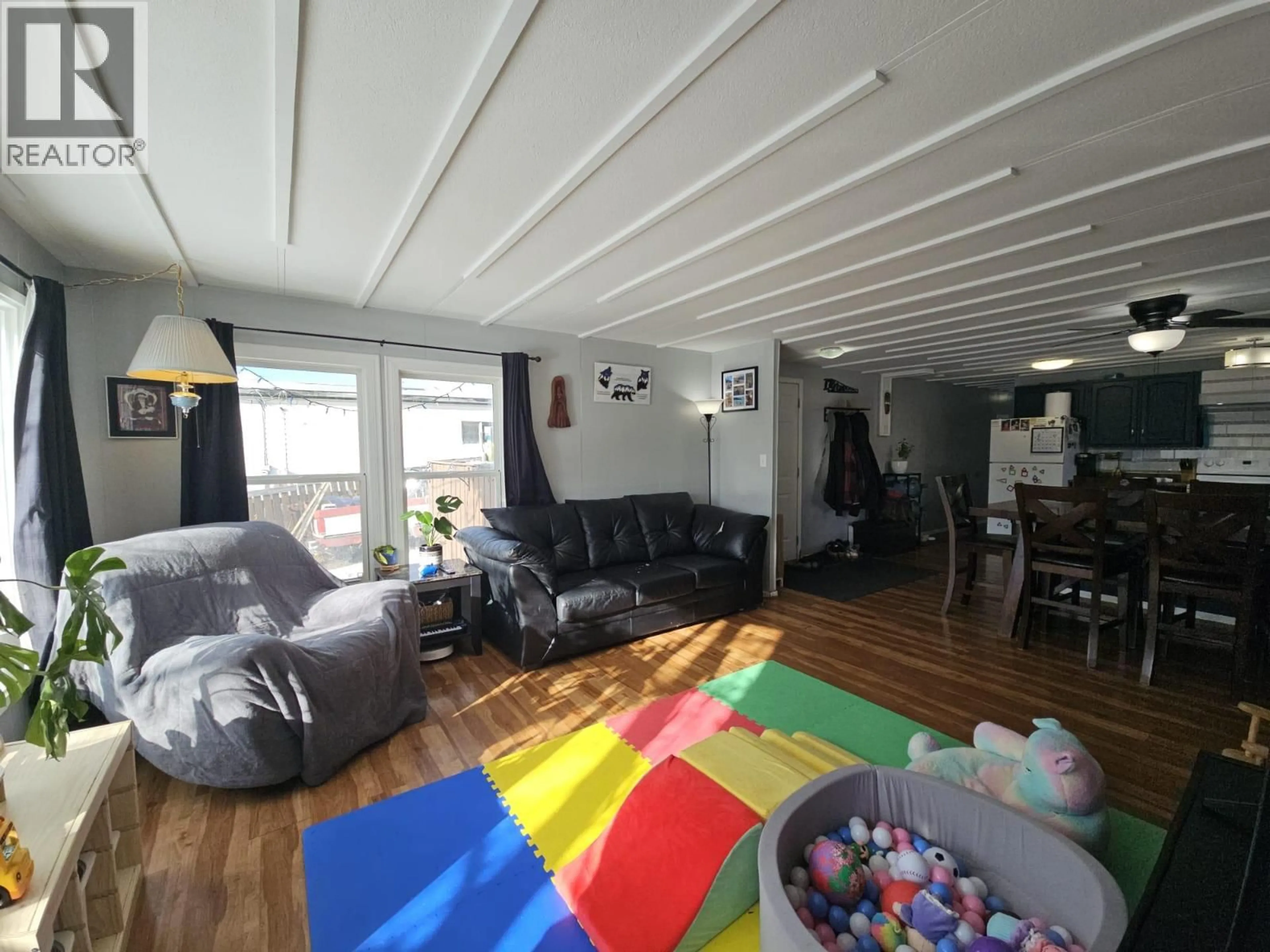 A pic of a room for 5256 45 STREET SOUTHEAST, Chetwynd British Columbia V0C1J0