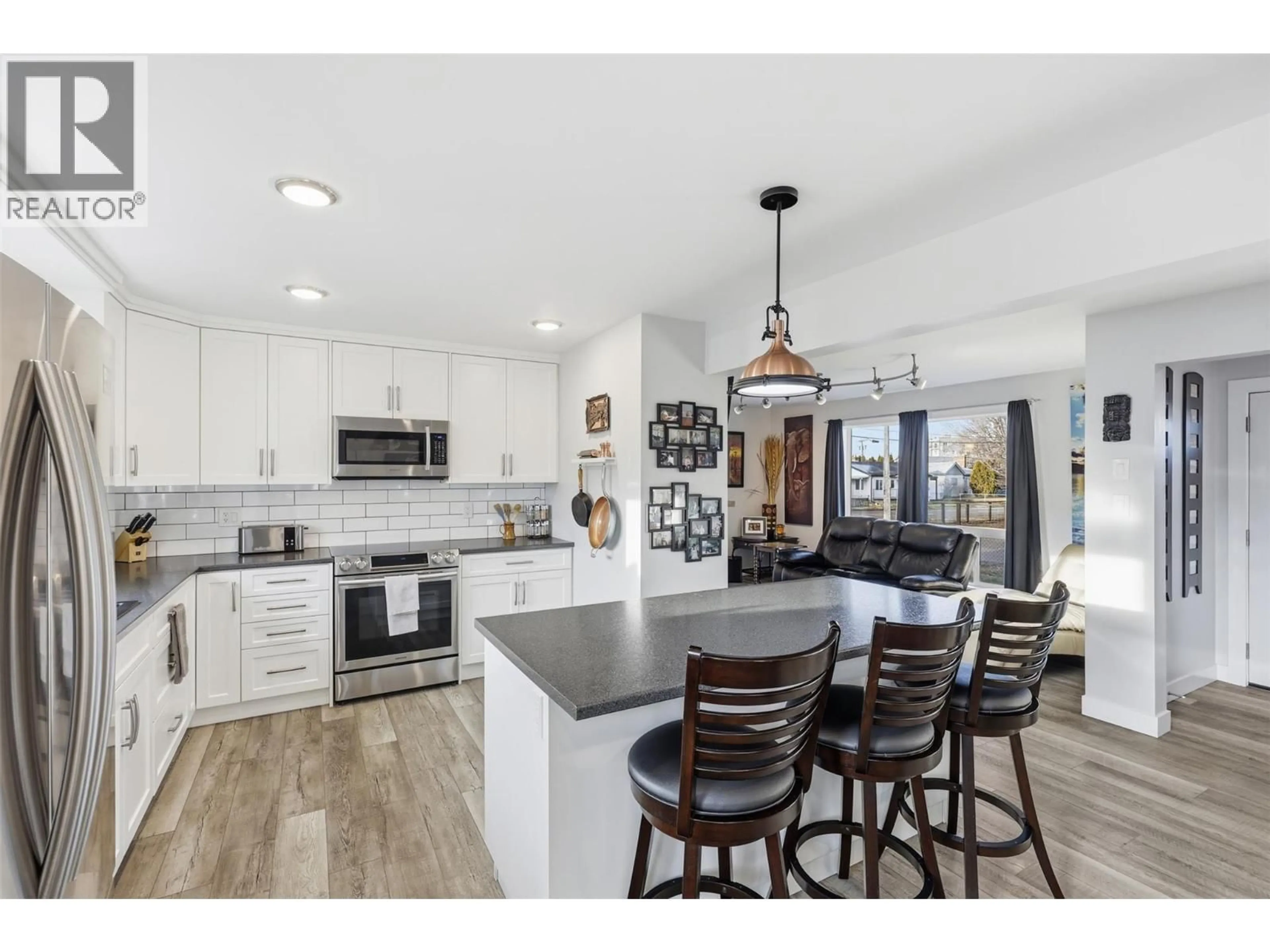 Open concept kitchen, unknown for 146 ASPEN STREET, Kamloops British Columbia V2B1K2