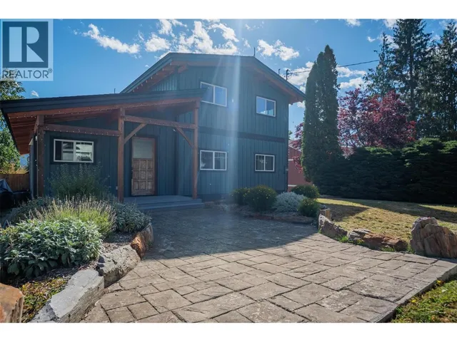 422 VIEW STREET, Kaslo 3