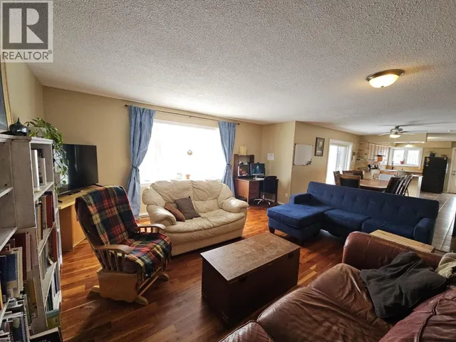 6128 KURJATA ROAD, Chetwynd 2