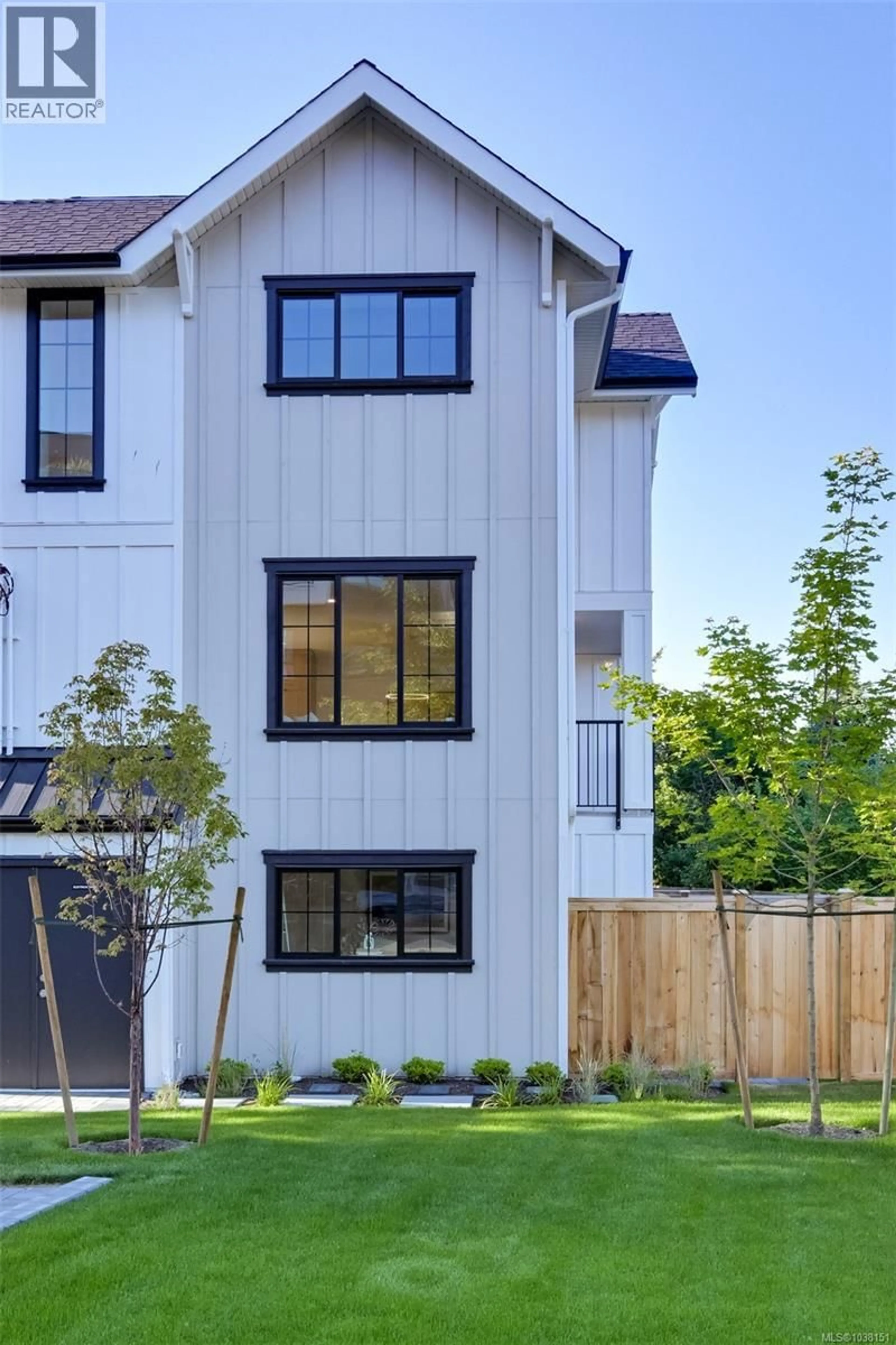 Home with vinyl exterior material, street for 1 - 2268 BOWKER AVENUE, Oak Bay British Columbia V8R2E4