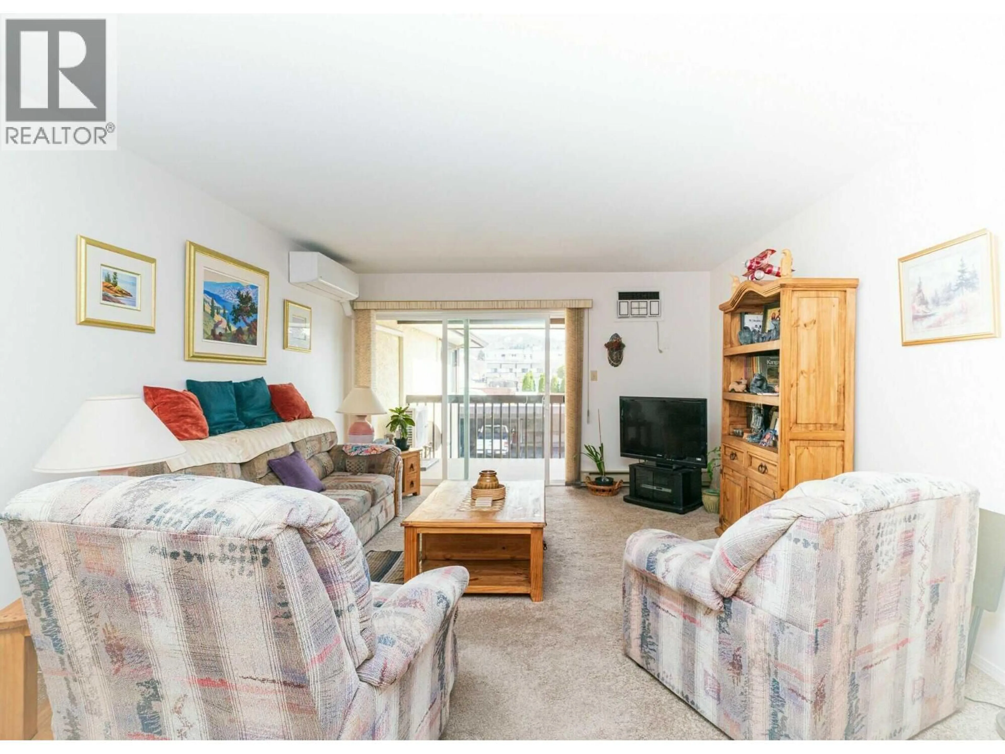 Living room with furniture, unknown for 17 - 340 MCKINNEY ROAD, Oliver British Columbia V0H1T3