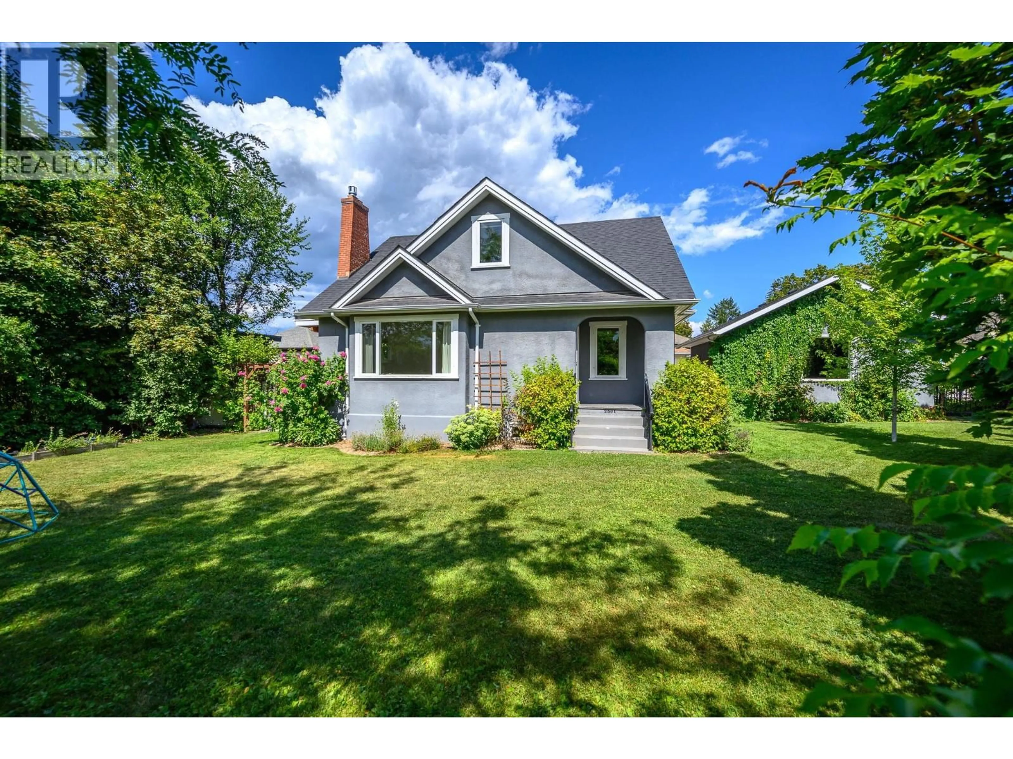 A pic from outside/outdoor area/front of a property/back of a property/a pic from drone, street for 2501 30 AVENUE, Vernon British Columbia V1T2B4