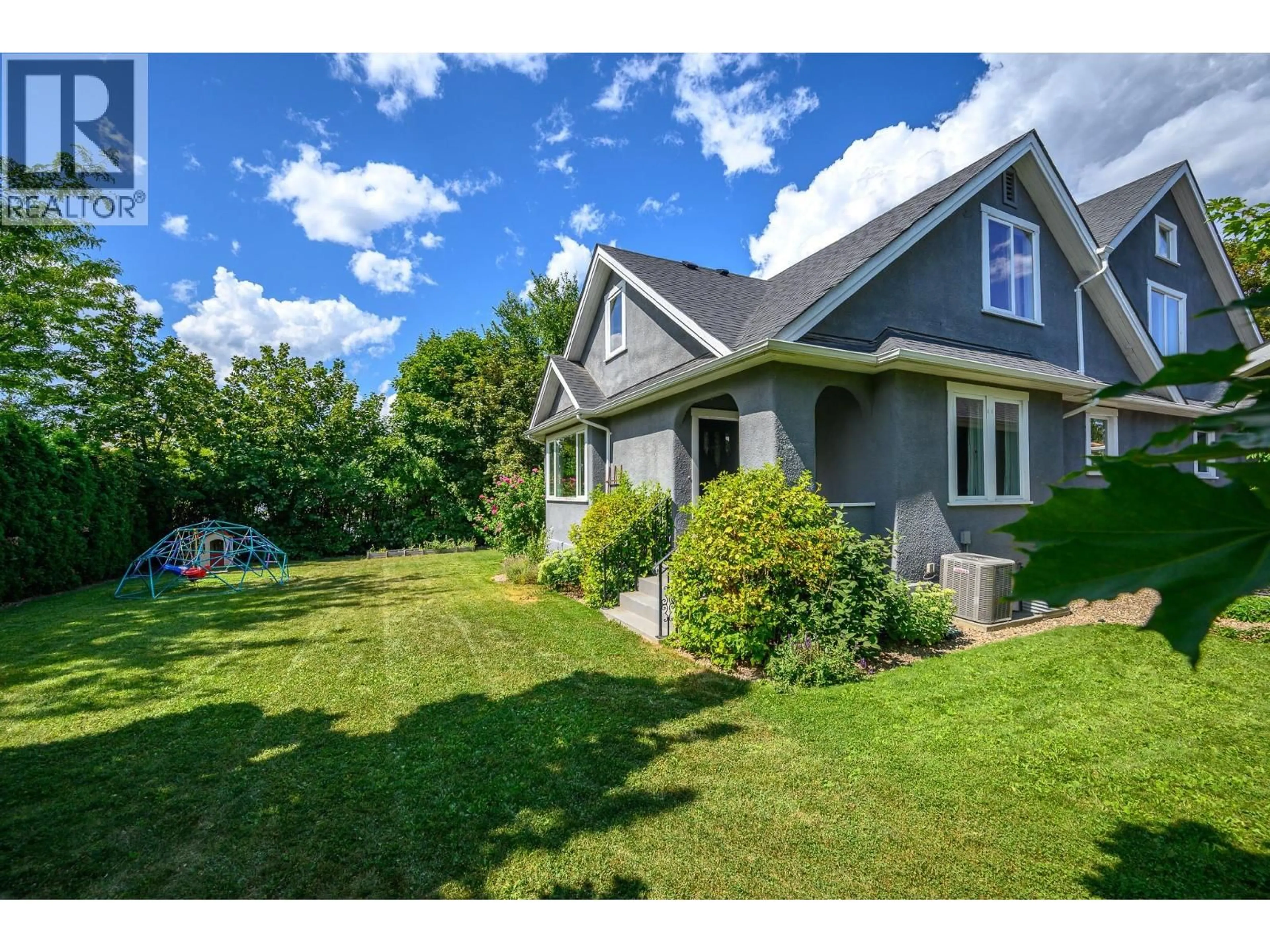 A pic from outside/outdoor area/front of a property/back of a property/a pic from drone, street for 2501 30 AVENUE, Vernon British Columbia V1T2B4