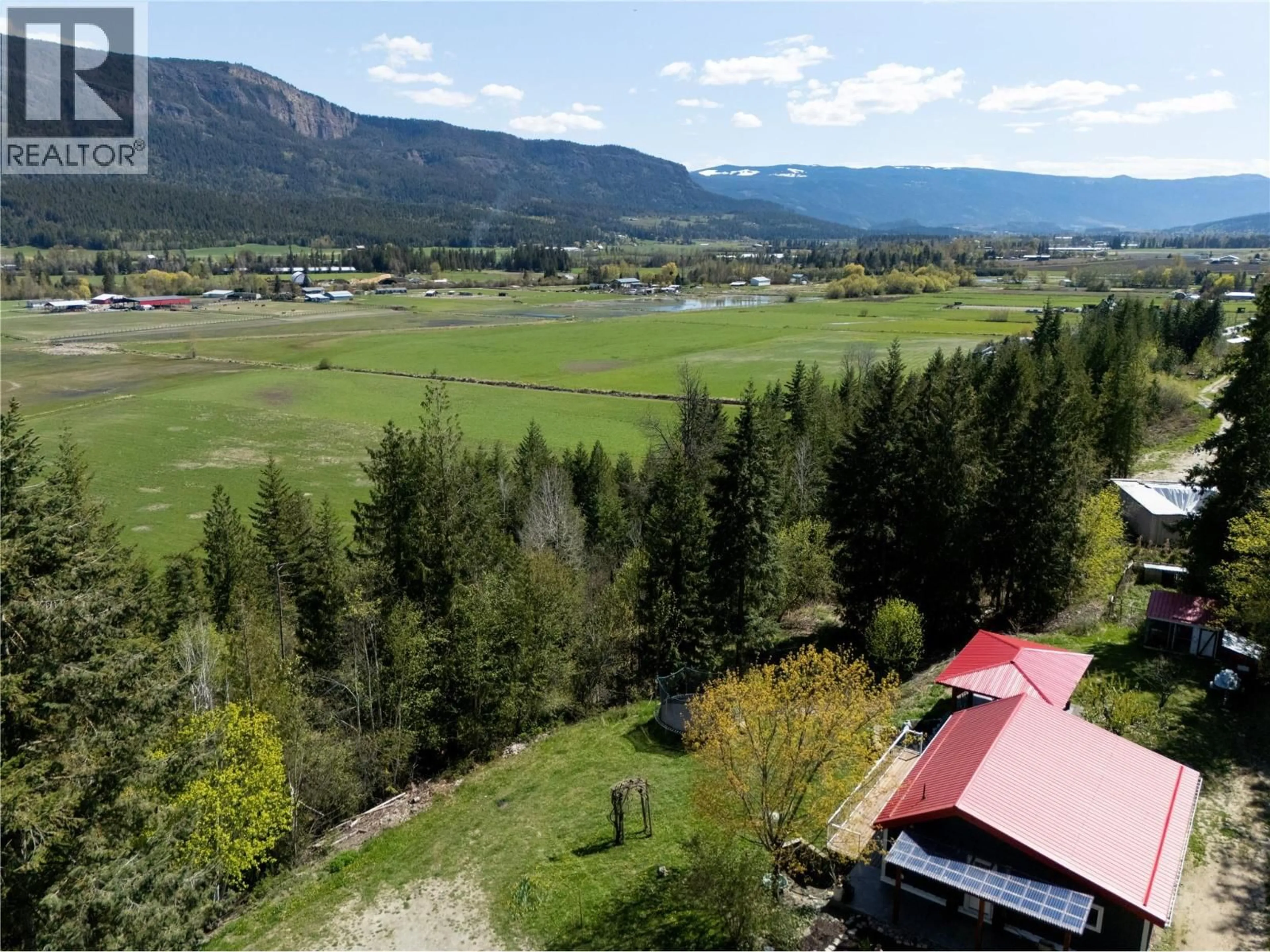 A pic from outside/outdoor area/front of a property/back of a property/a pic from drone, mountain view for 6740 HIGHWAY 97A HIGHWAY, Grindrod British Columbia V0E1Y0