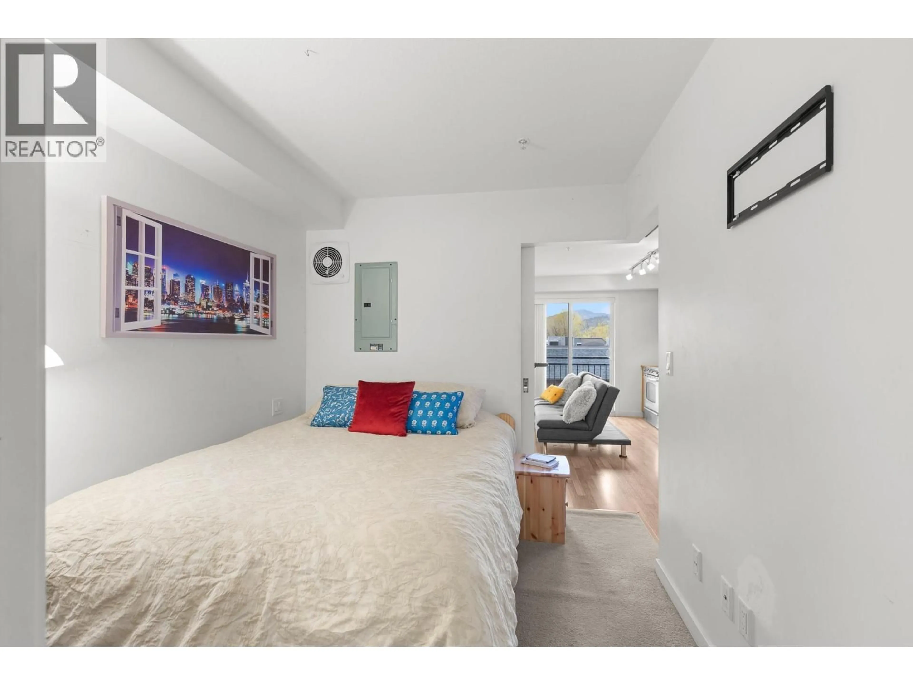 A pic of a room for 316 - 1550 DICKSON AVENUE, Kelowna British Columbia V1Y9Y8