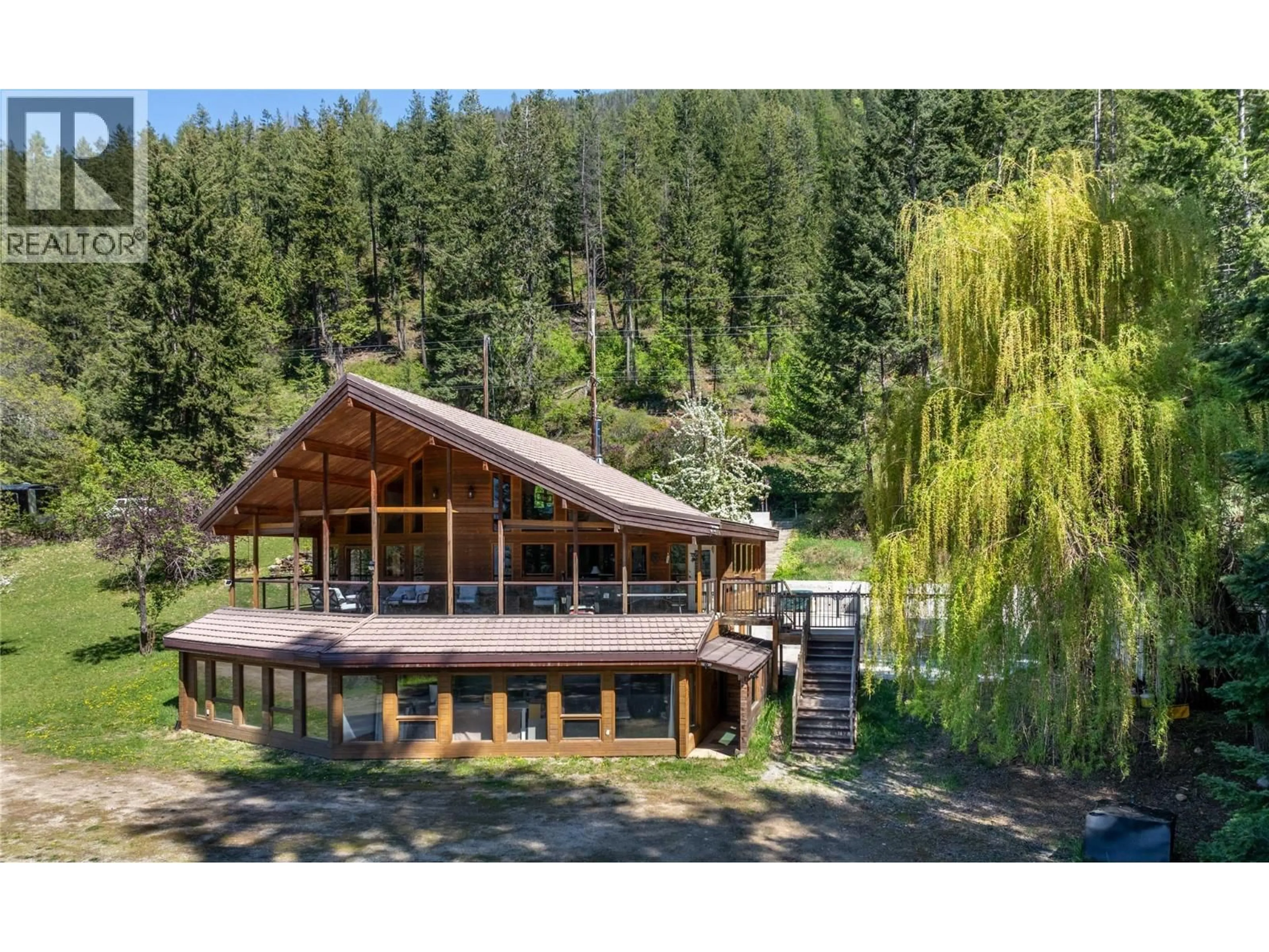 A pic from outside/outdoor area/front of a property/back of a property/a pic from drone, unknown for 12437 BOSWELL ROAD, Boswell British Columbia V0B1A0