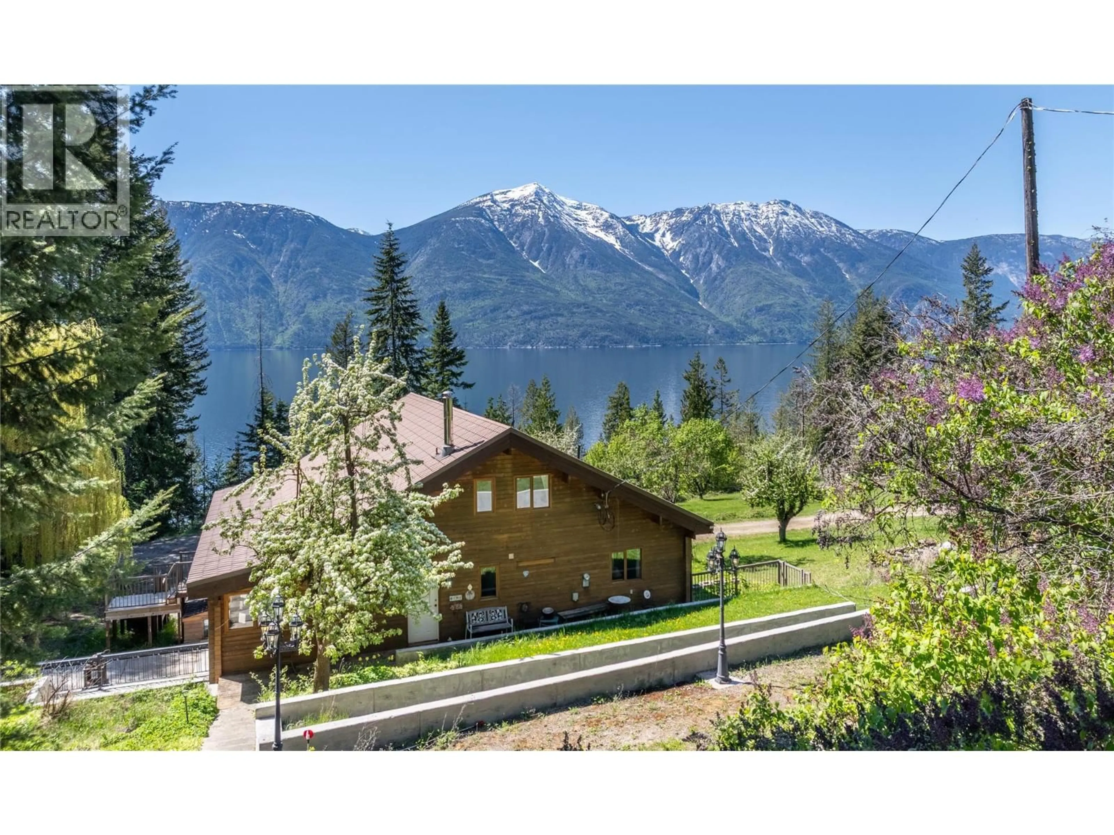 A pic from outside/outdoor area/front of a property/back of a property/a pic from drone, mountain view for 12437 BOSWELL ROAD, Boswell British Columbia V0B1A0
