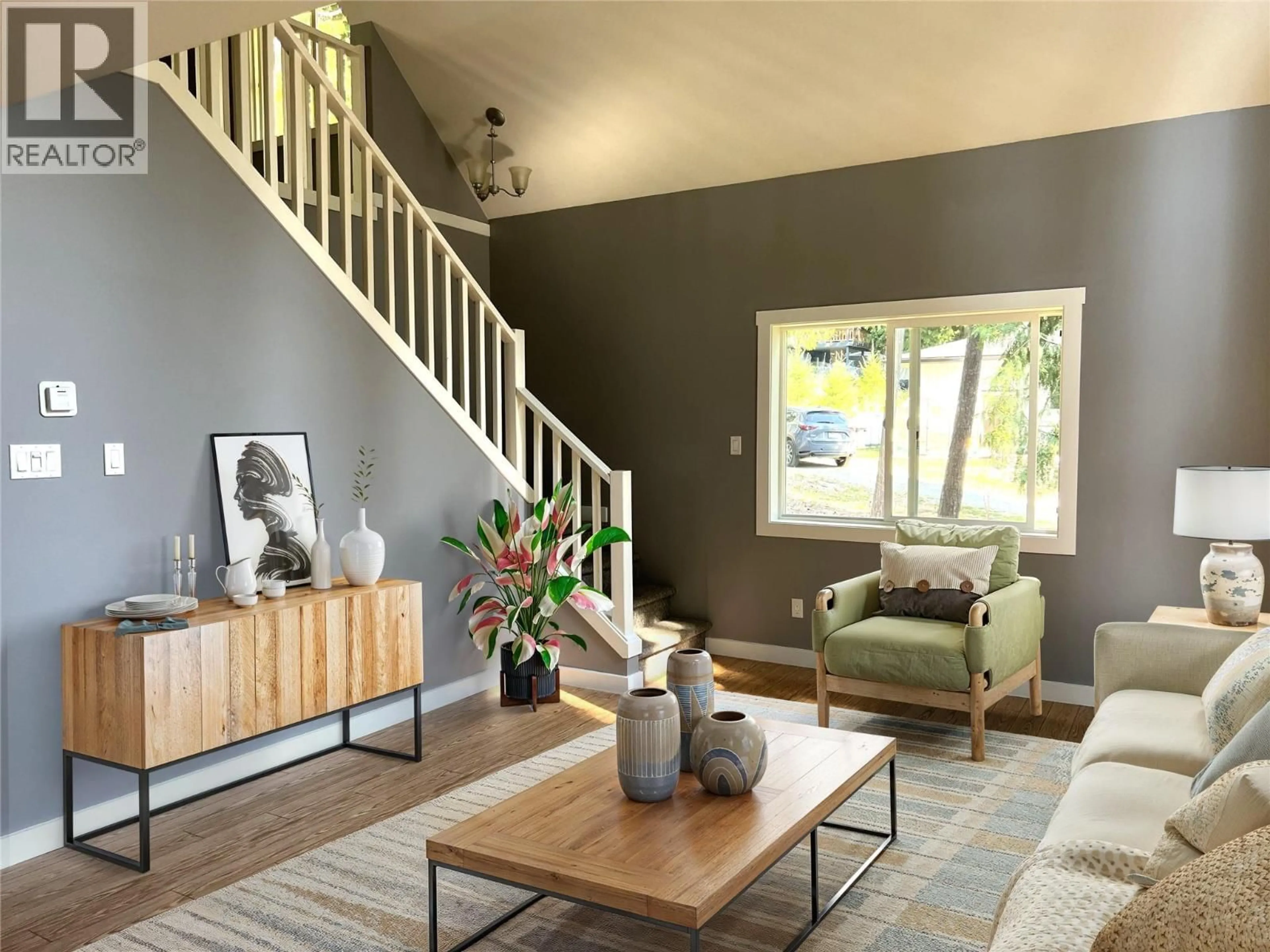 Living room with furniture, unknown for 7461 STAMPEDE TRAIL, Anglemont British Columbia V0E1M8