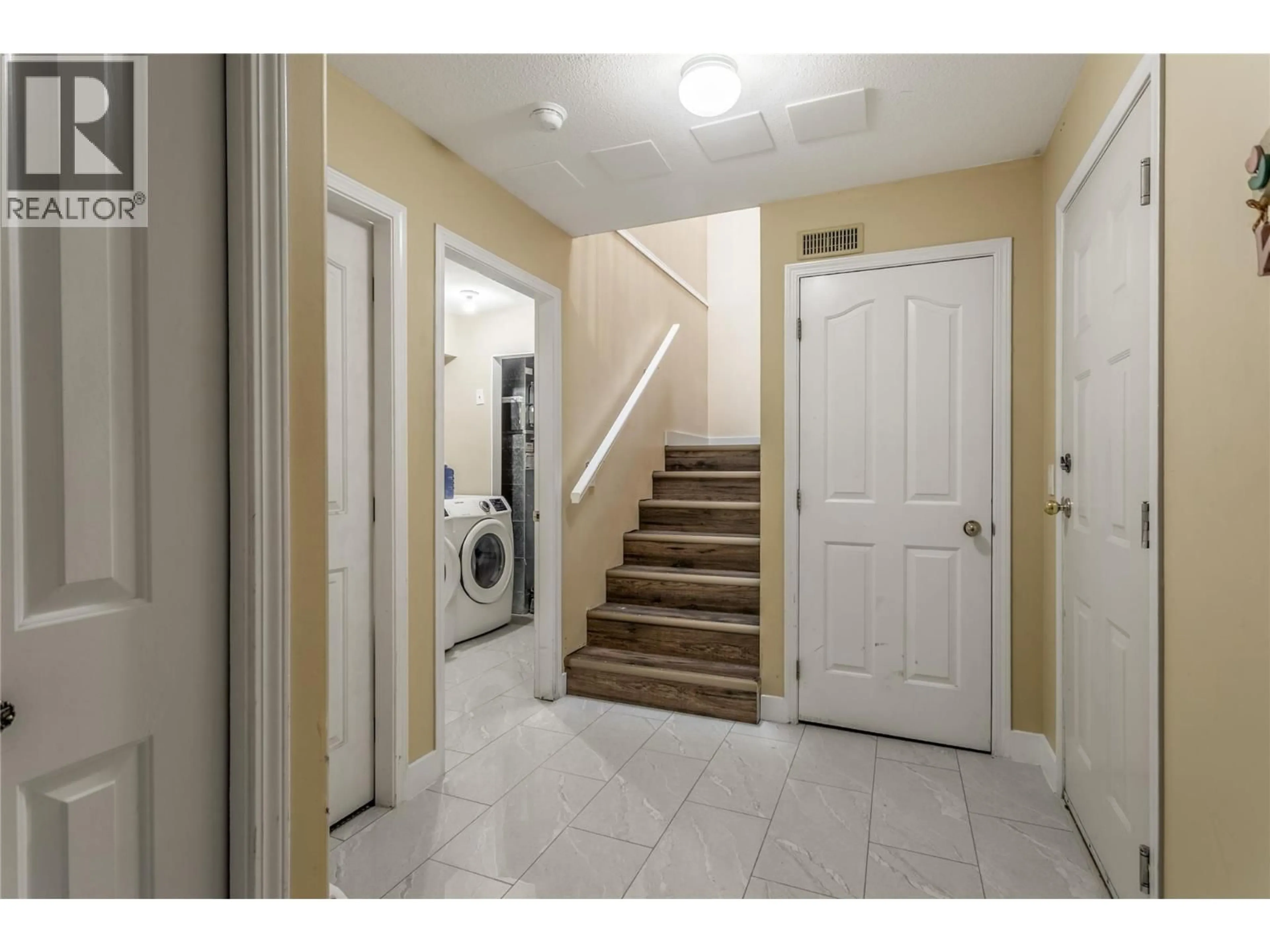 Unknown for 1275 GAGGIN ROAD, Kelowna British Columbia V1X1V1