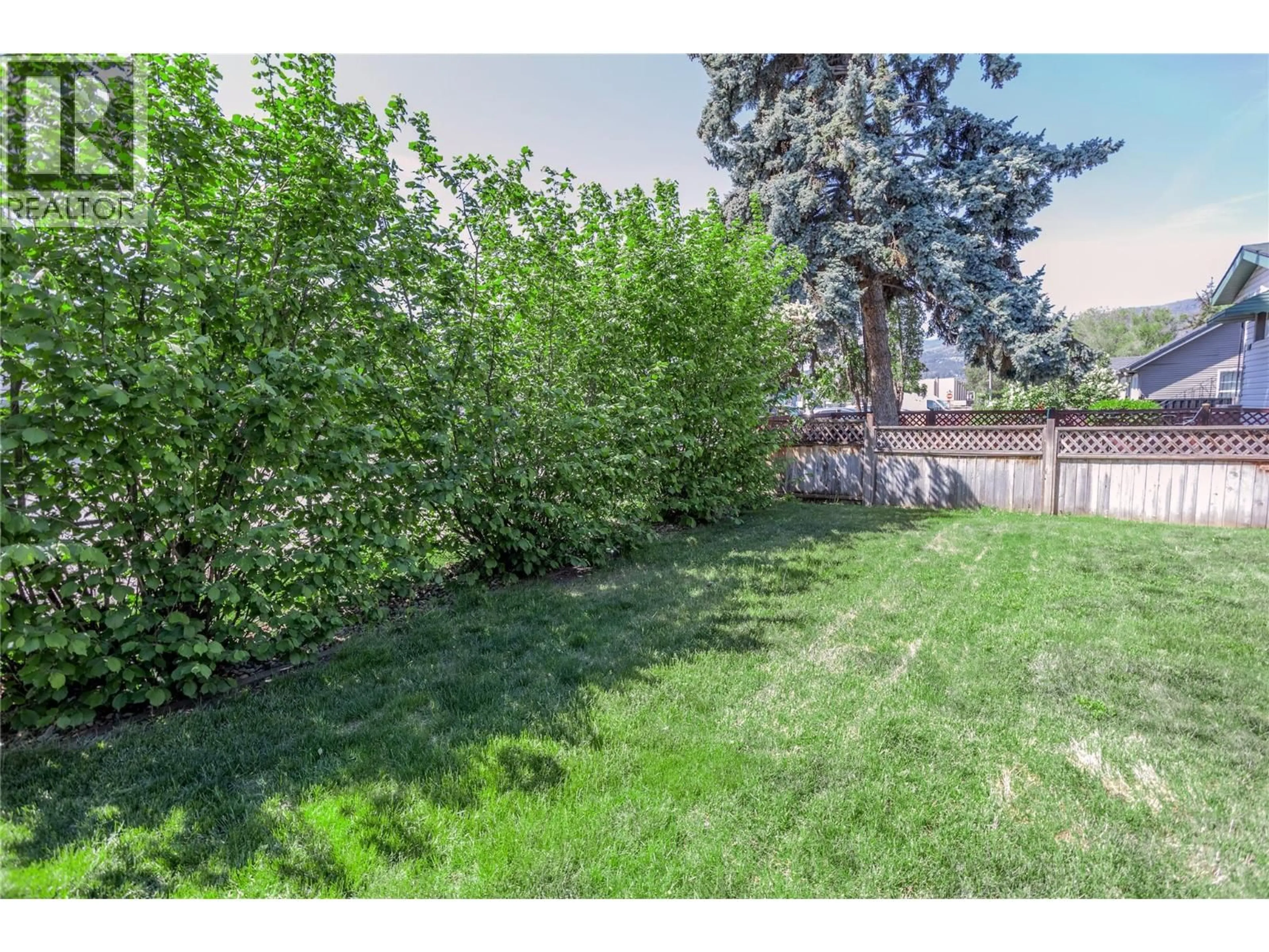 Unknown for 530 ROANOKE AVENUE, Kelowna British Columbia V1Y7K5