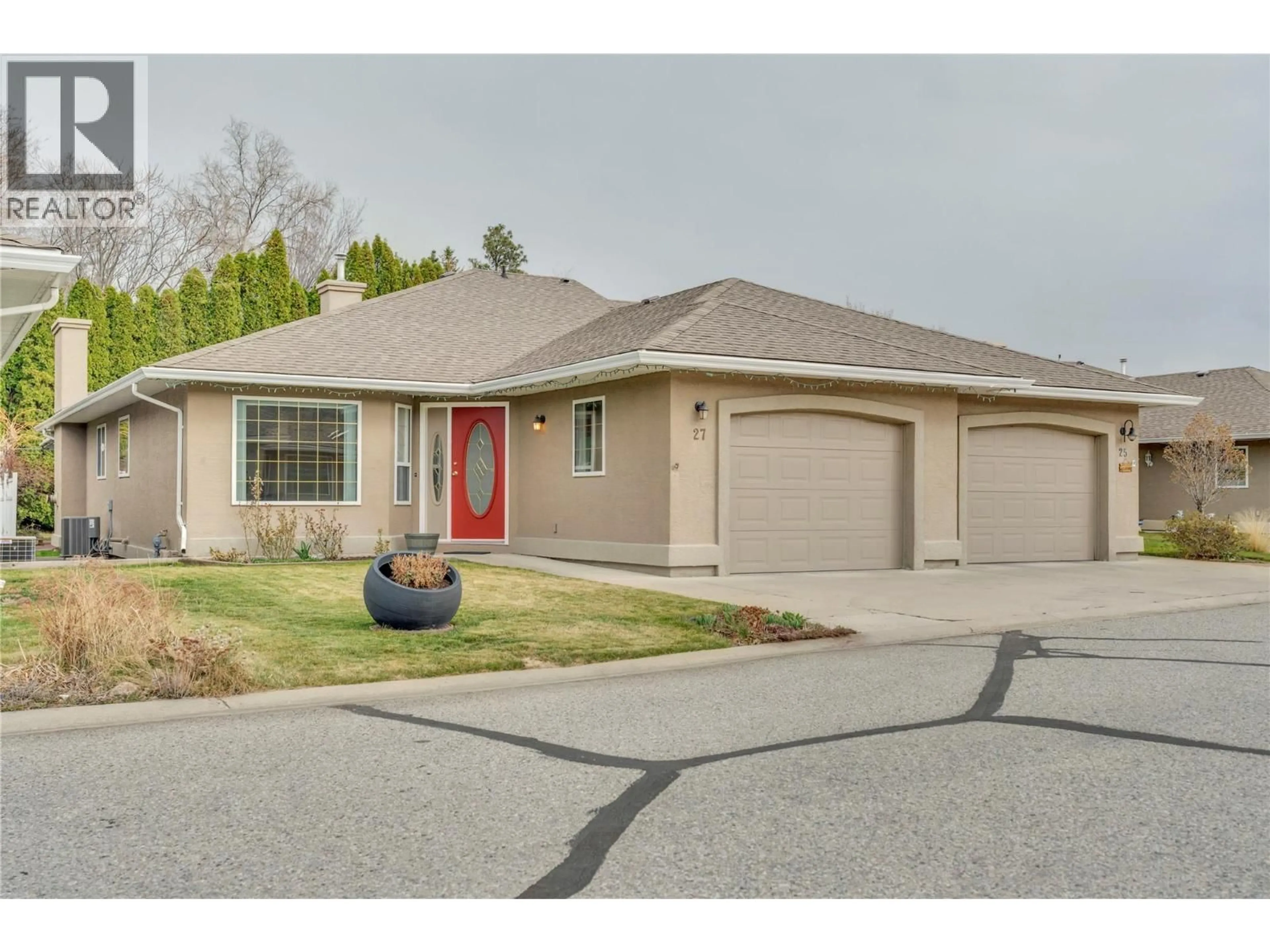 Home with vinyl exterior material, street for 27 - 9600 TURNER STREET, Summerland British Columbia V0H1Z5