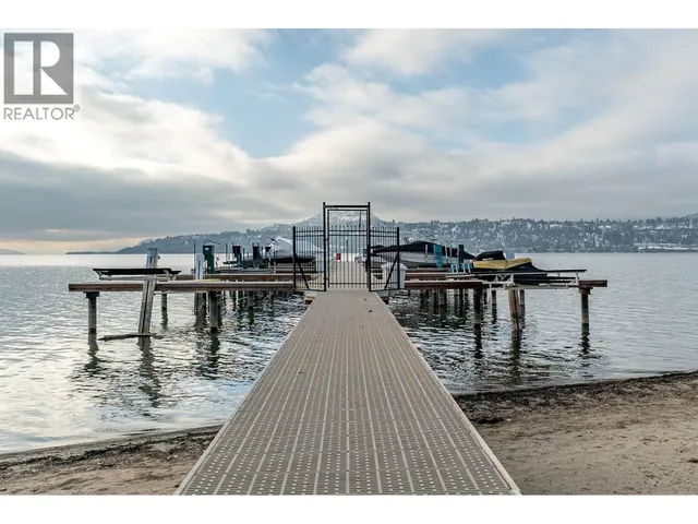 312 - 2900 ABBOTT STREET, Kelowna 3
