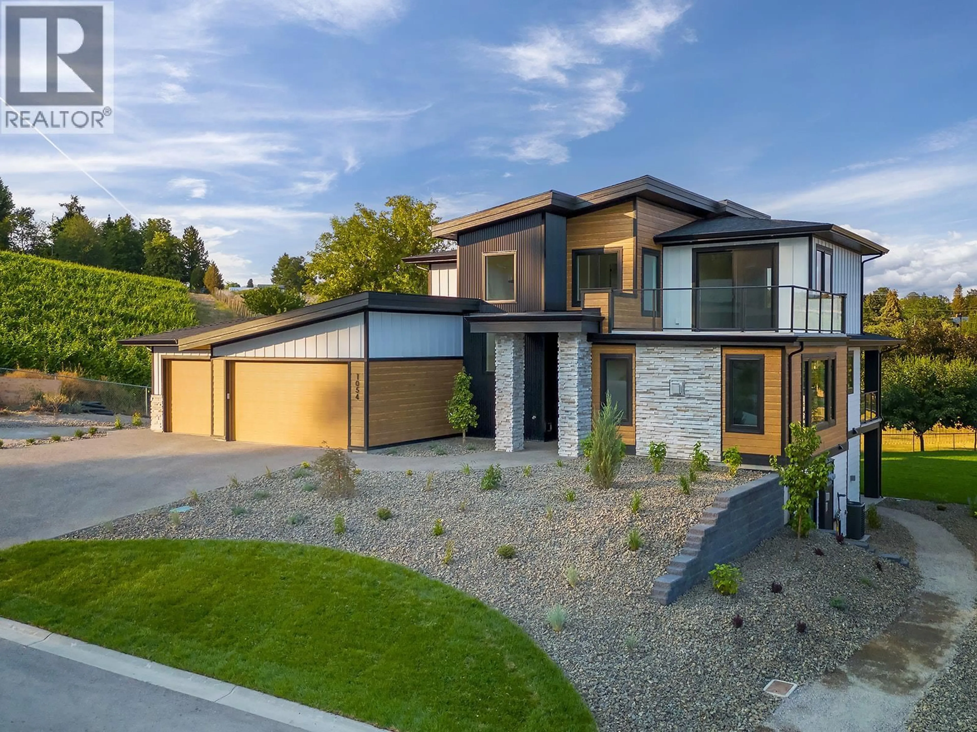 Home with brick exterior material, street for 1054 OAK BARREL PLACE, West Kelowna British Columbia V1Z0A6