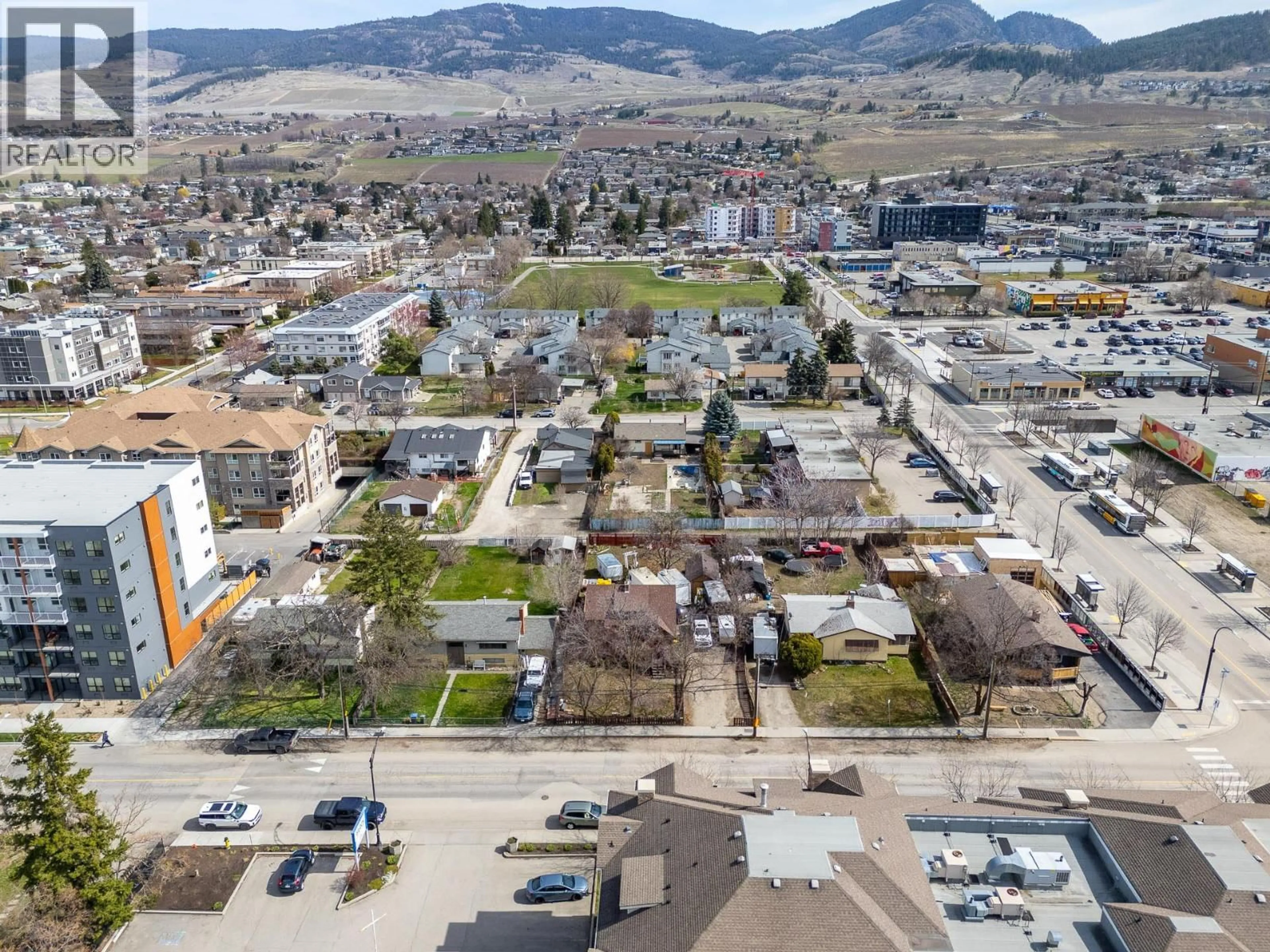 A pic from outside/outdoor area/front of a property/back of a property/a pic from drone, street for 255 DOUGALL ROAD NORTH, Kelowna British Columbia V1X3K6
