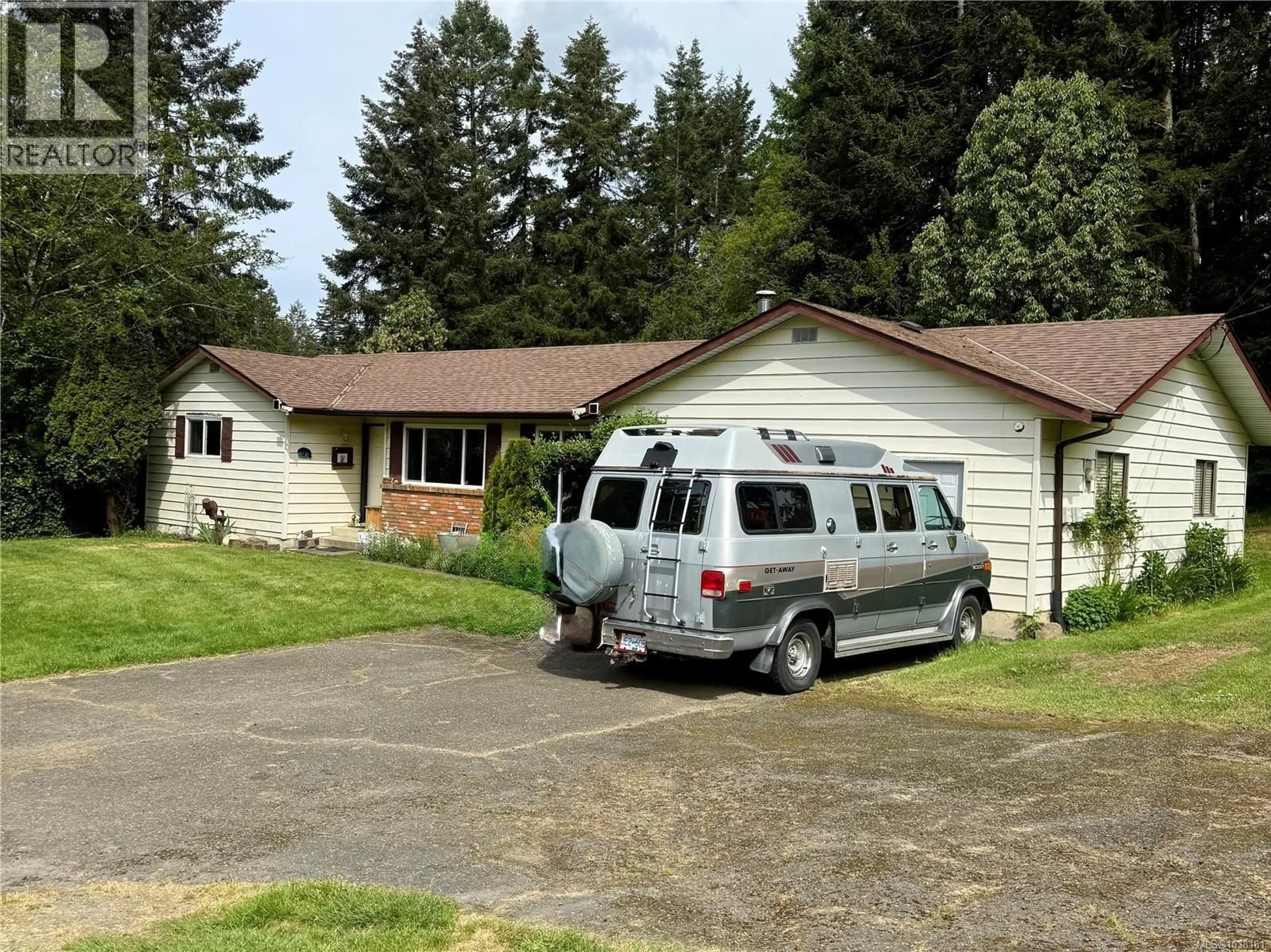 Home with vinyl exterior material, street for 1673 NORTHWEST BAY ROAD, Nanoose Bay British Columbia V9P9C4