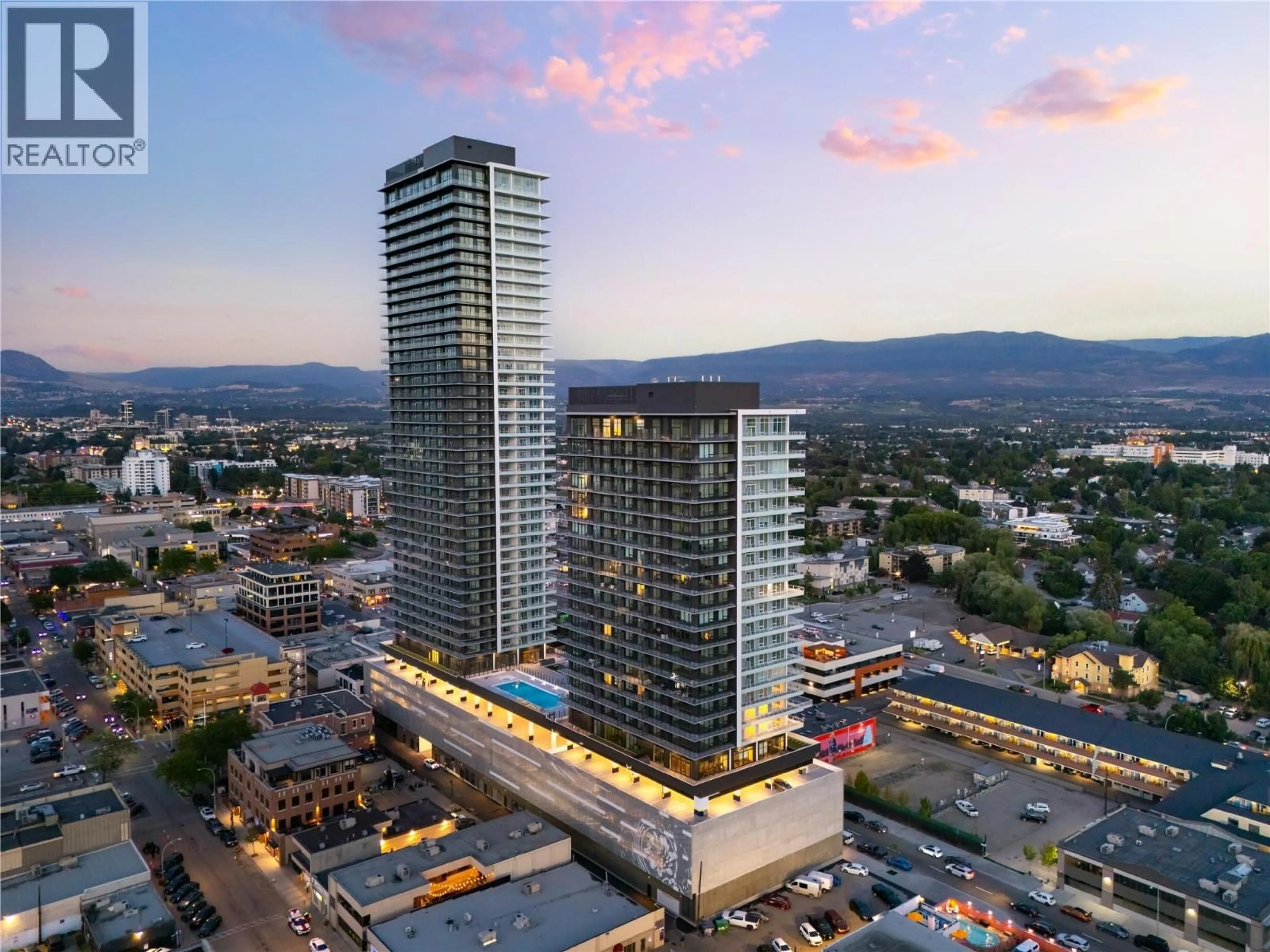 A pic from outside/outdoor area/front of a property/back of a property/a pic from drone, city buildings view from balcony for 1602 - 238 LEON AVENUE, Kelowna British Columbia V1Y0N6
