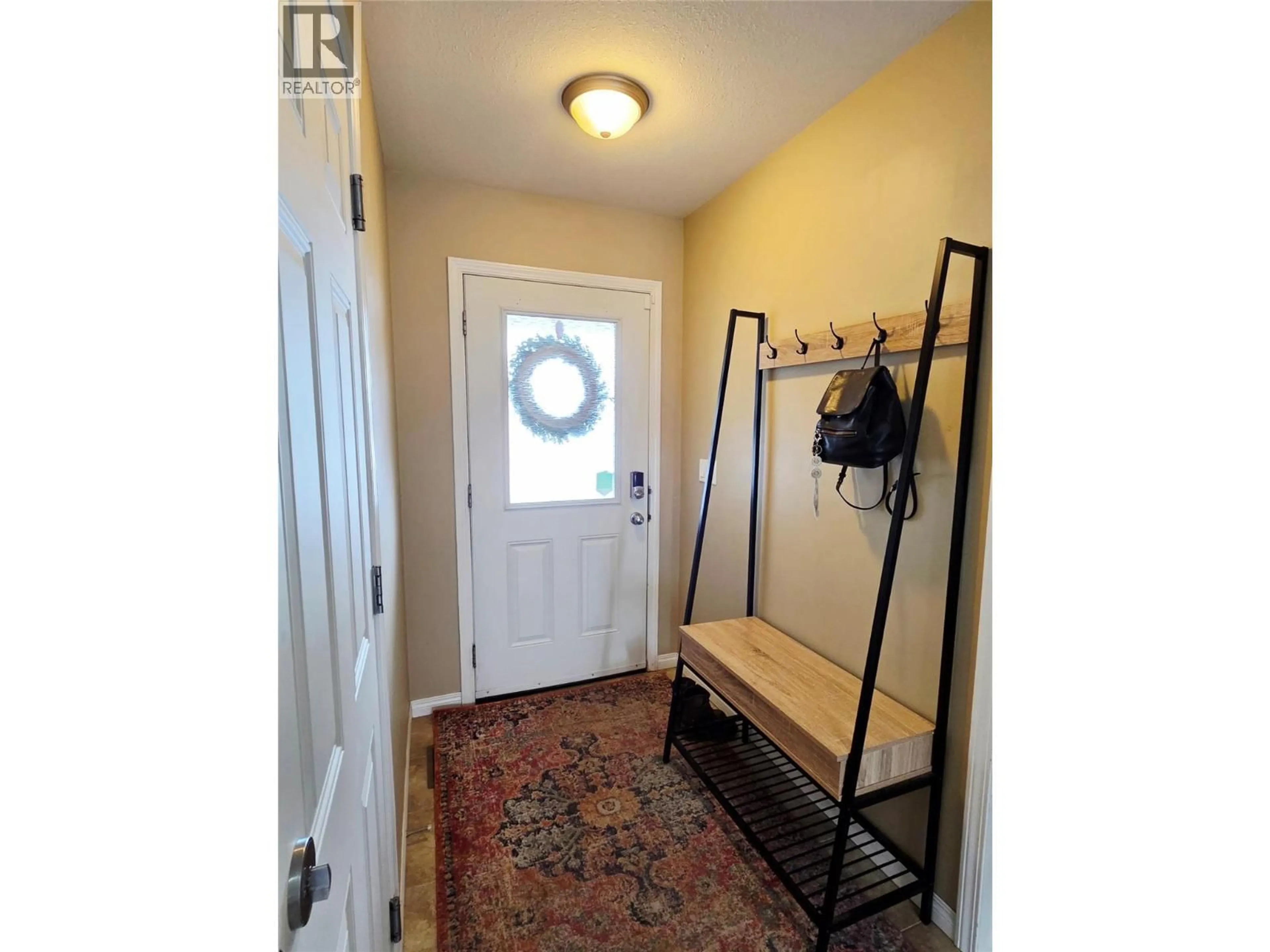 Indoor entryway for 1516 21  S AVENUE, Cranbrook British Columbia V1C0B5