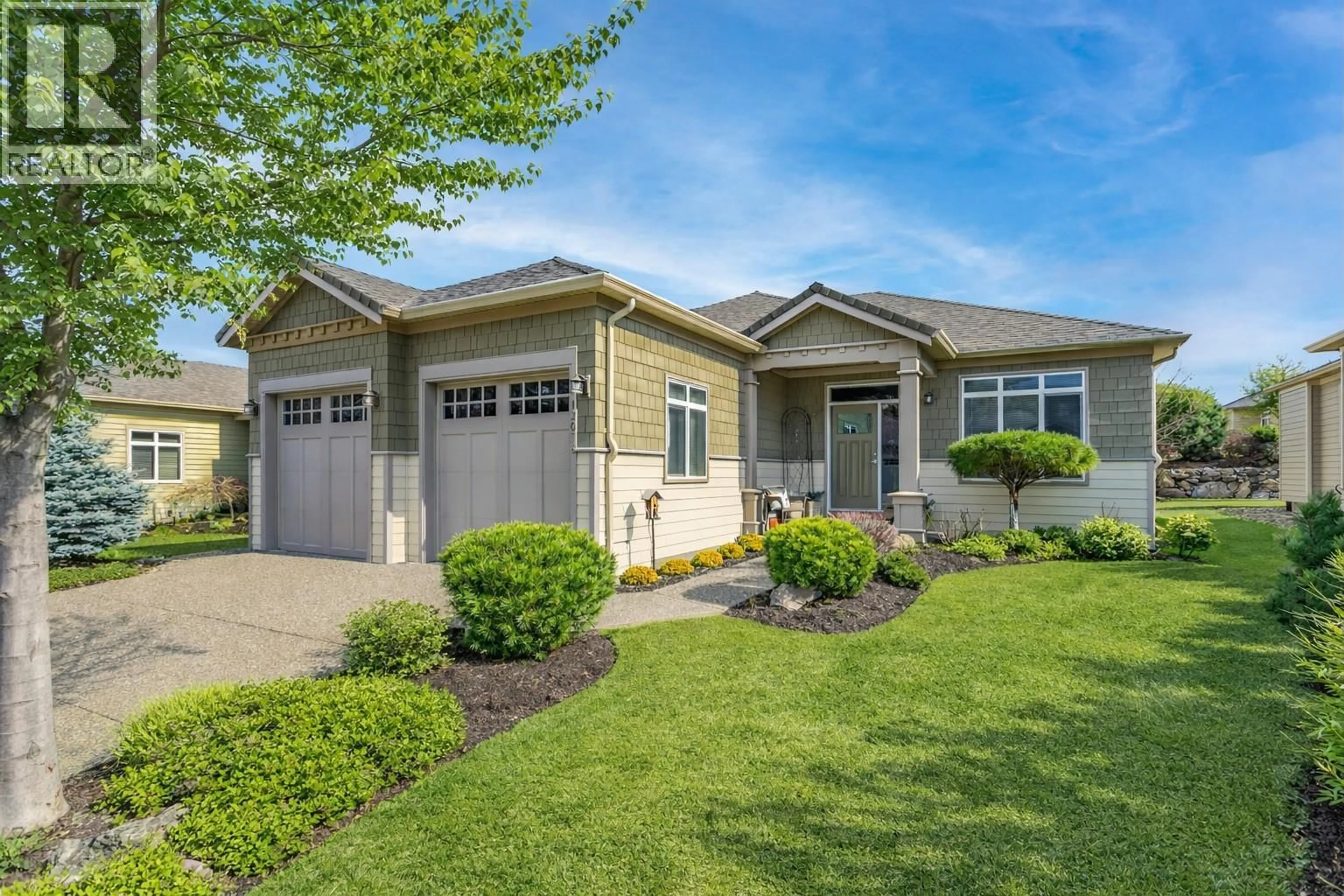 Home with vinyl exterior material, street for 13076 PORTER DRIVE, Lake Country British Columbia V4V2S4