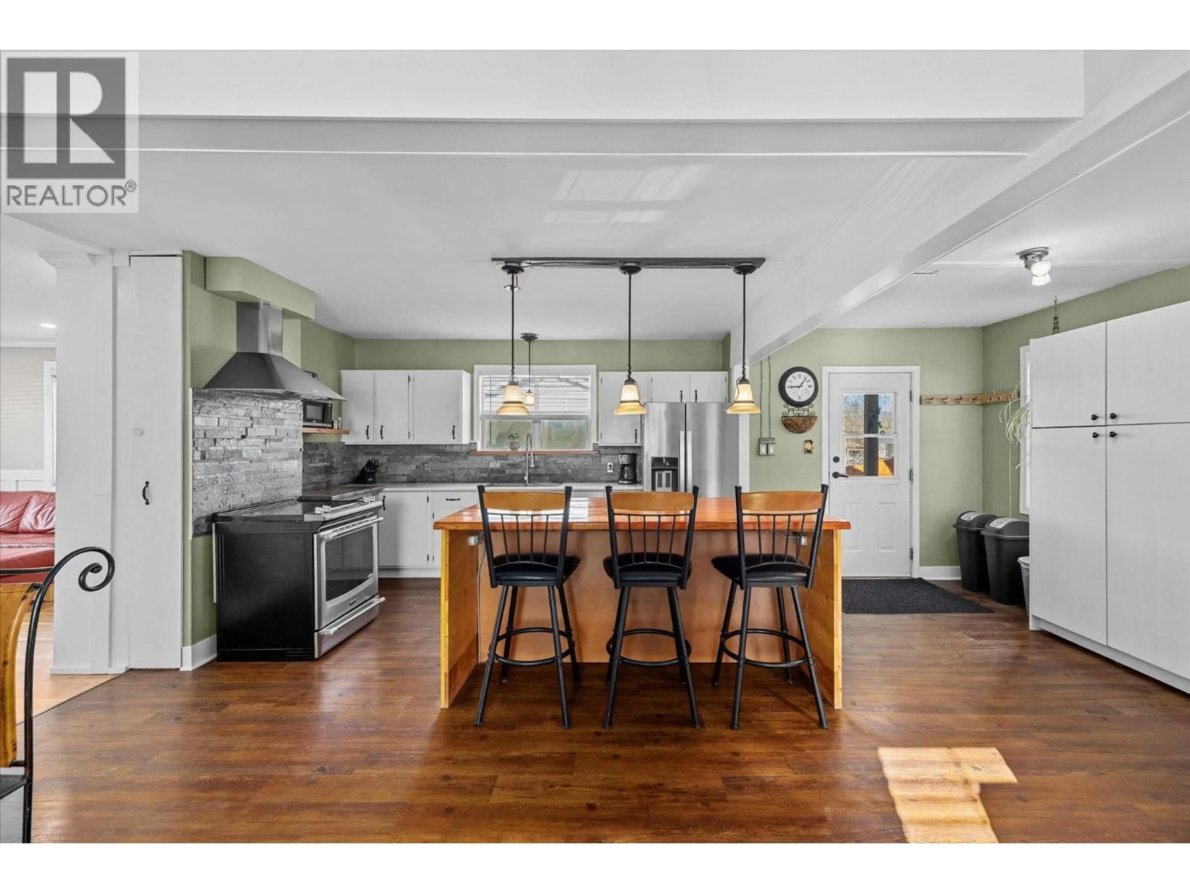 Open concept kitchen, unknown for 280 MUGFORD ROAD, Kelowna British Columbia V1X2E2