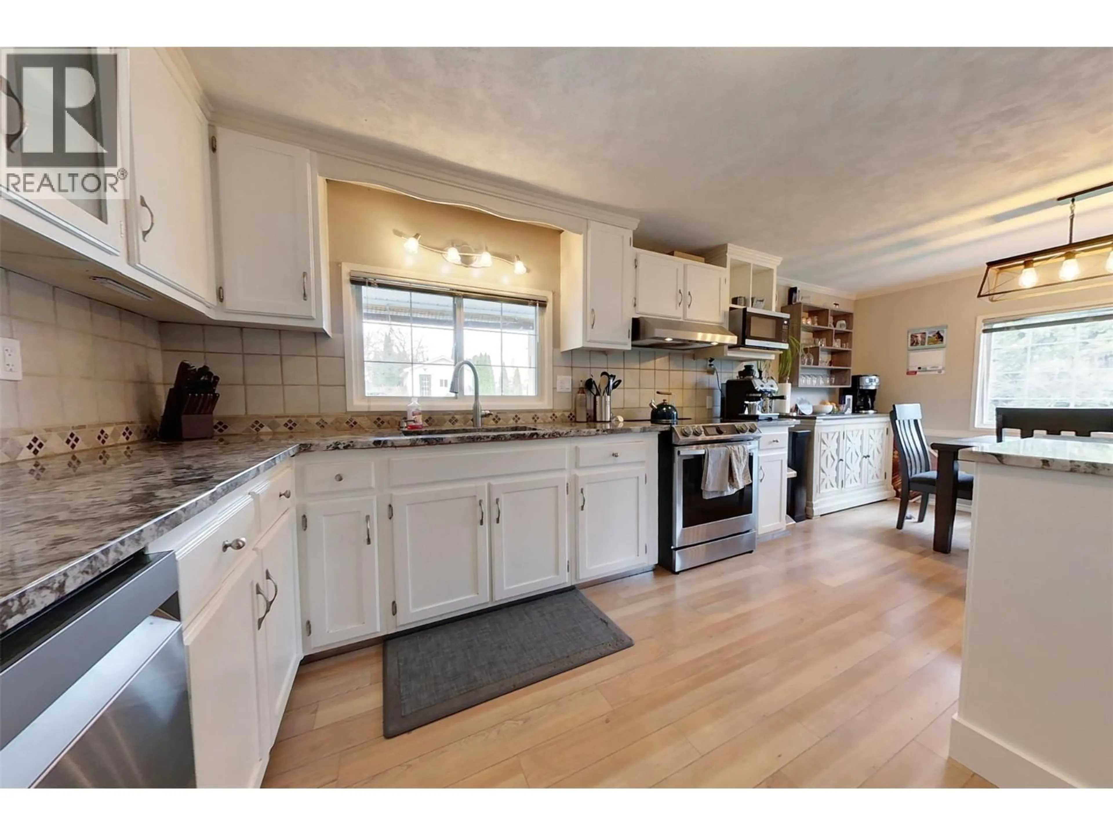 Open concept kitchen, unknown for 3433 ERICKSON ROAD, Creston British Columbia V0B1G1