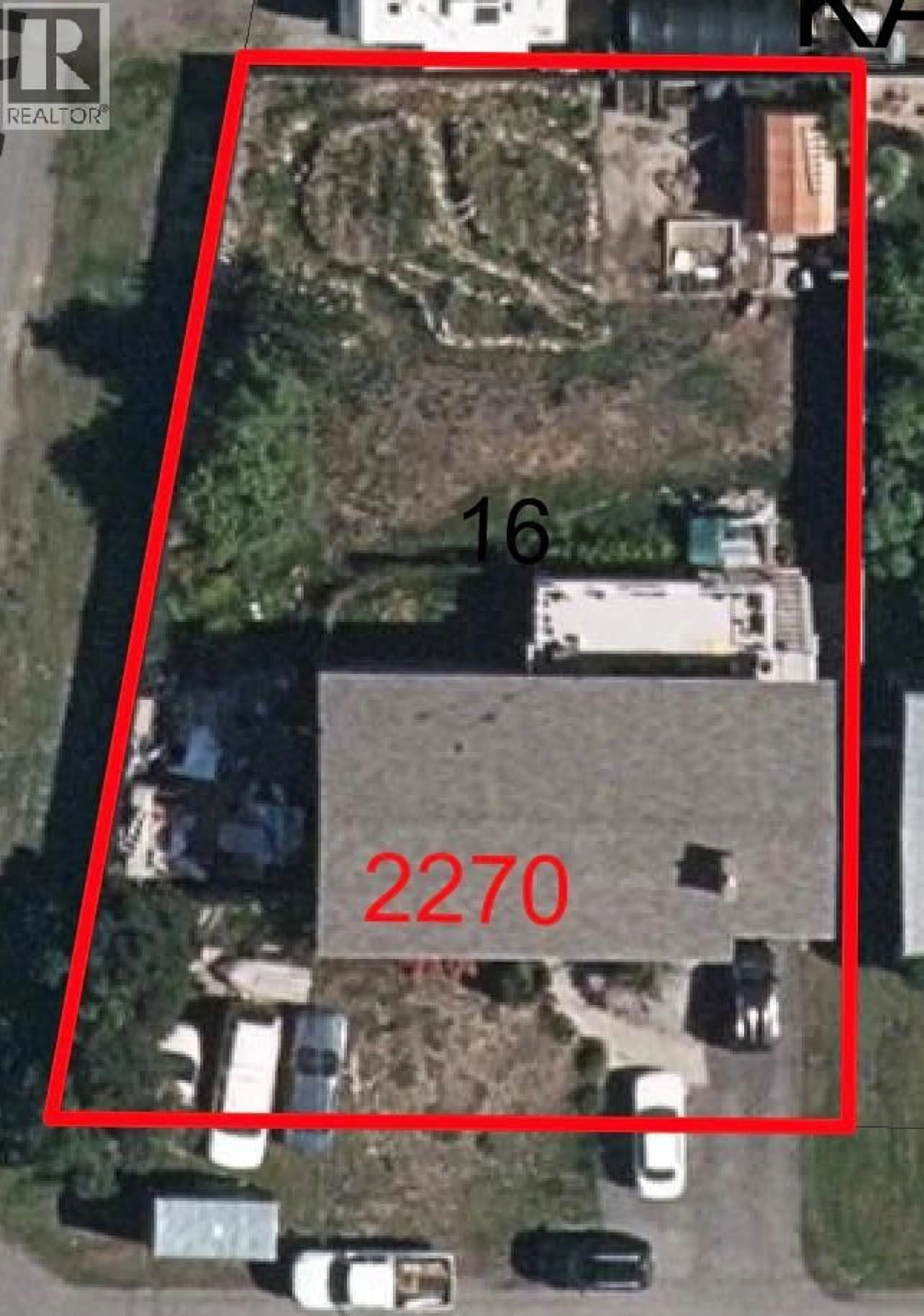 A pic from outside/outdoor area/front of a property/back of a property/a pic from drone, street for 2270 GREENFIELD AVENUE, Kamloops British Columbia V2B4P3