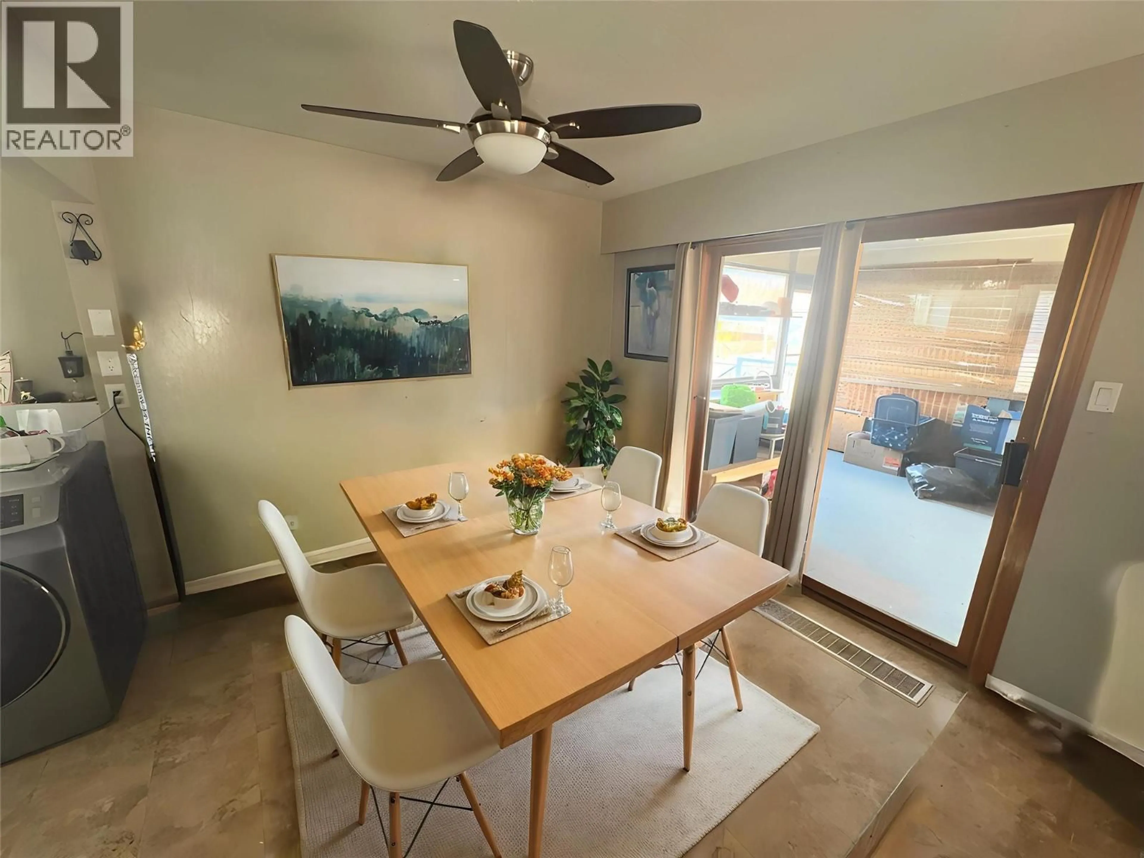 A pic of a room for 2270 GREENFIELD AVENUE, Kamloops British Columbia V2B4P3