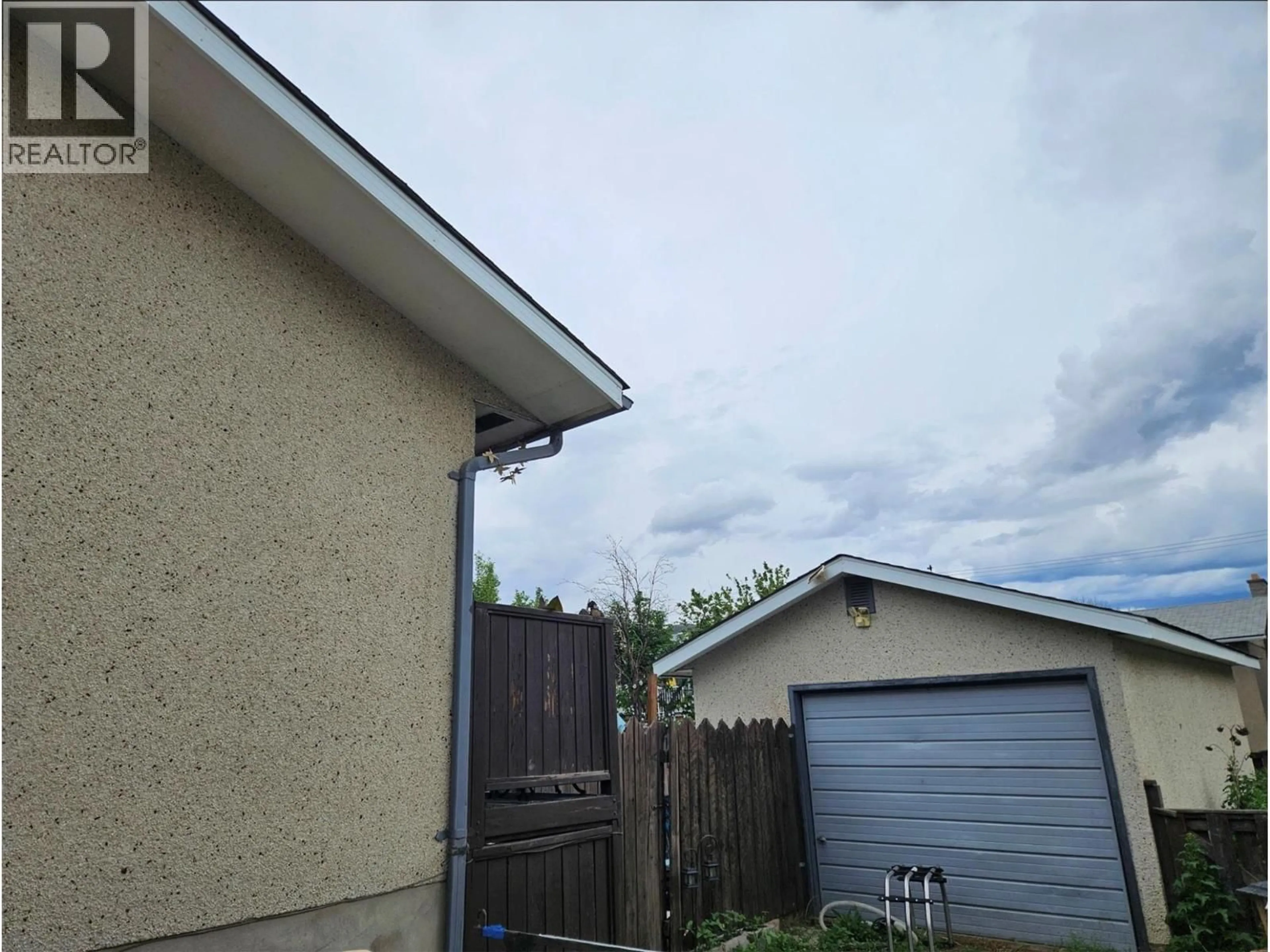 Shed for 640 | 642 COURTENAY CRESCENT CRESCENT, Kamloops British Columbia V2B1Z6