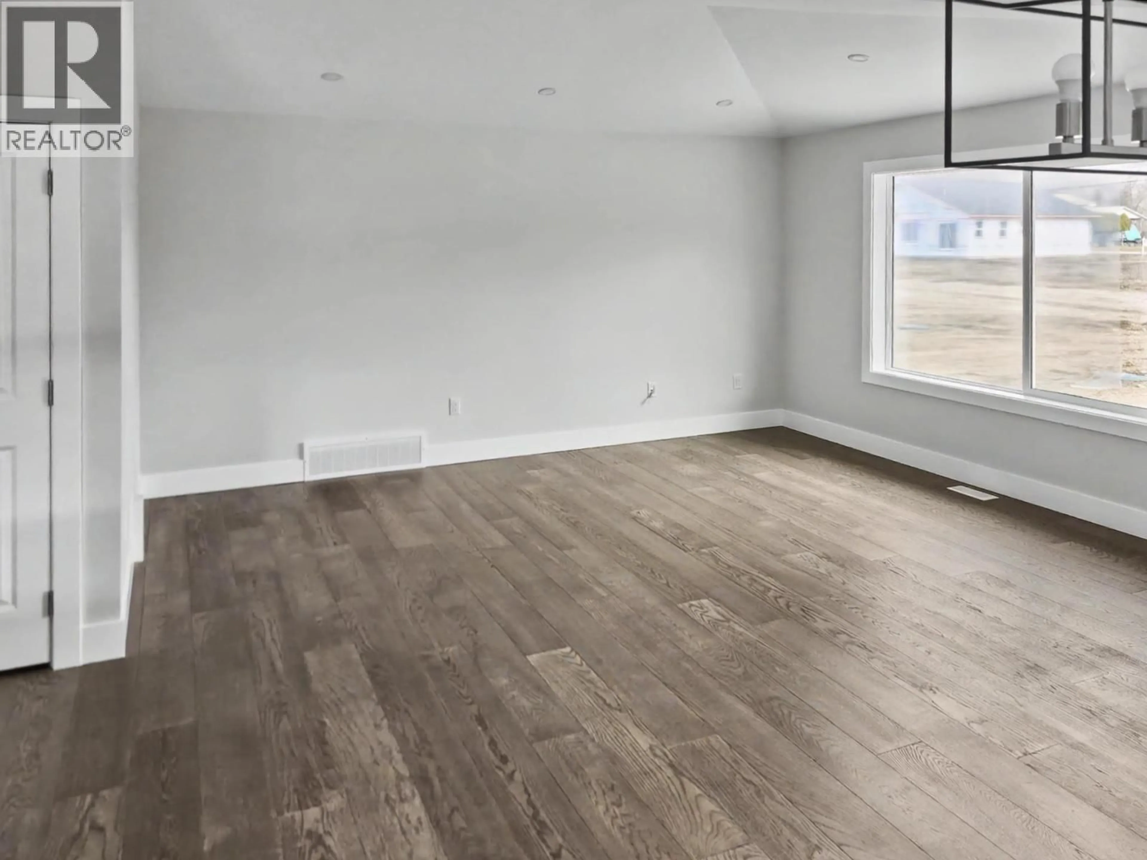 A pic of a room for 6050 19TH STREET, Grand Forks British Columbia V0H1H0