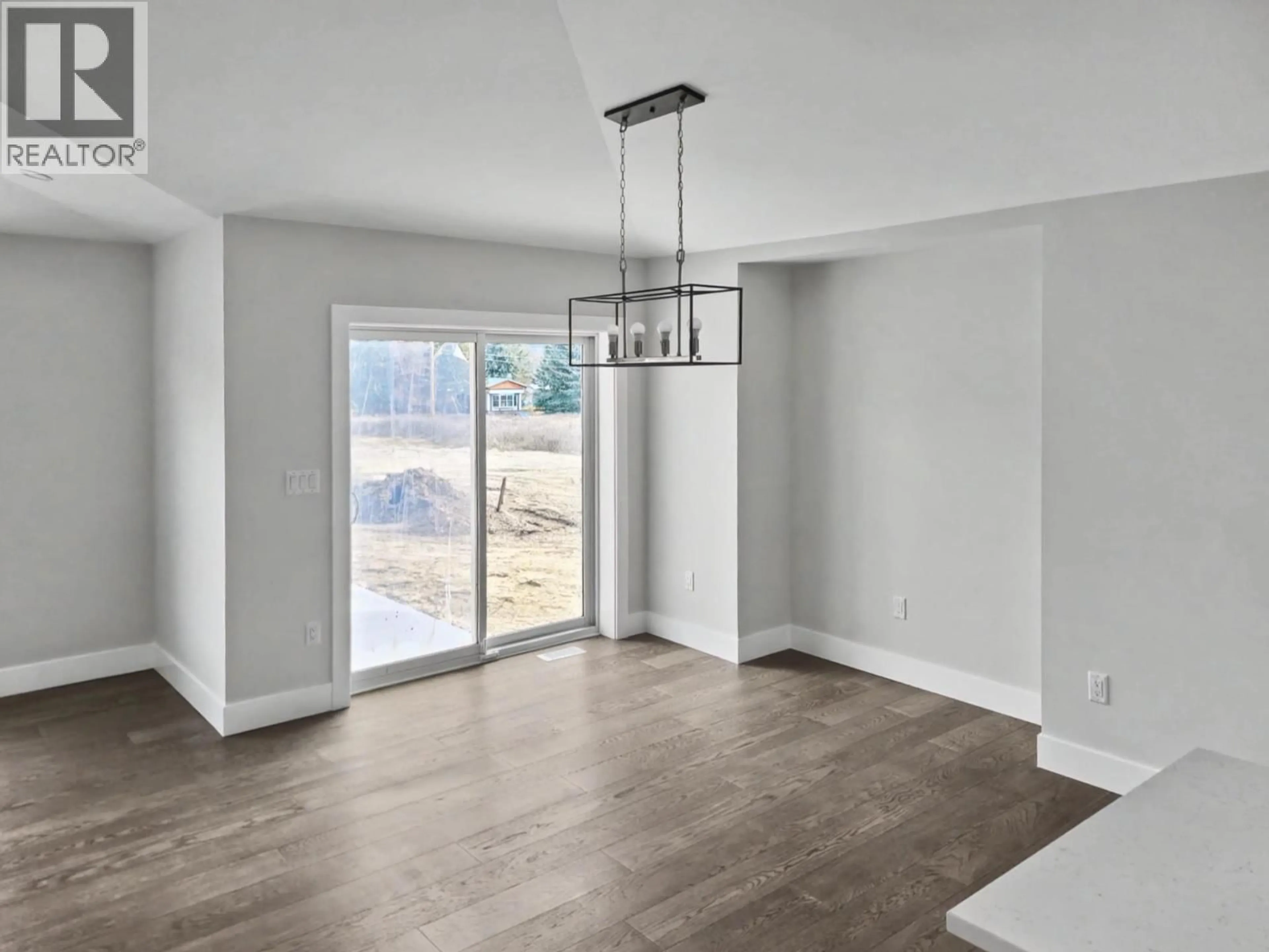 Indoor entryway for 6050 19TH STREET, Grand Forks British Columbia V0H1H0