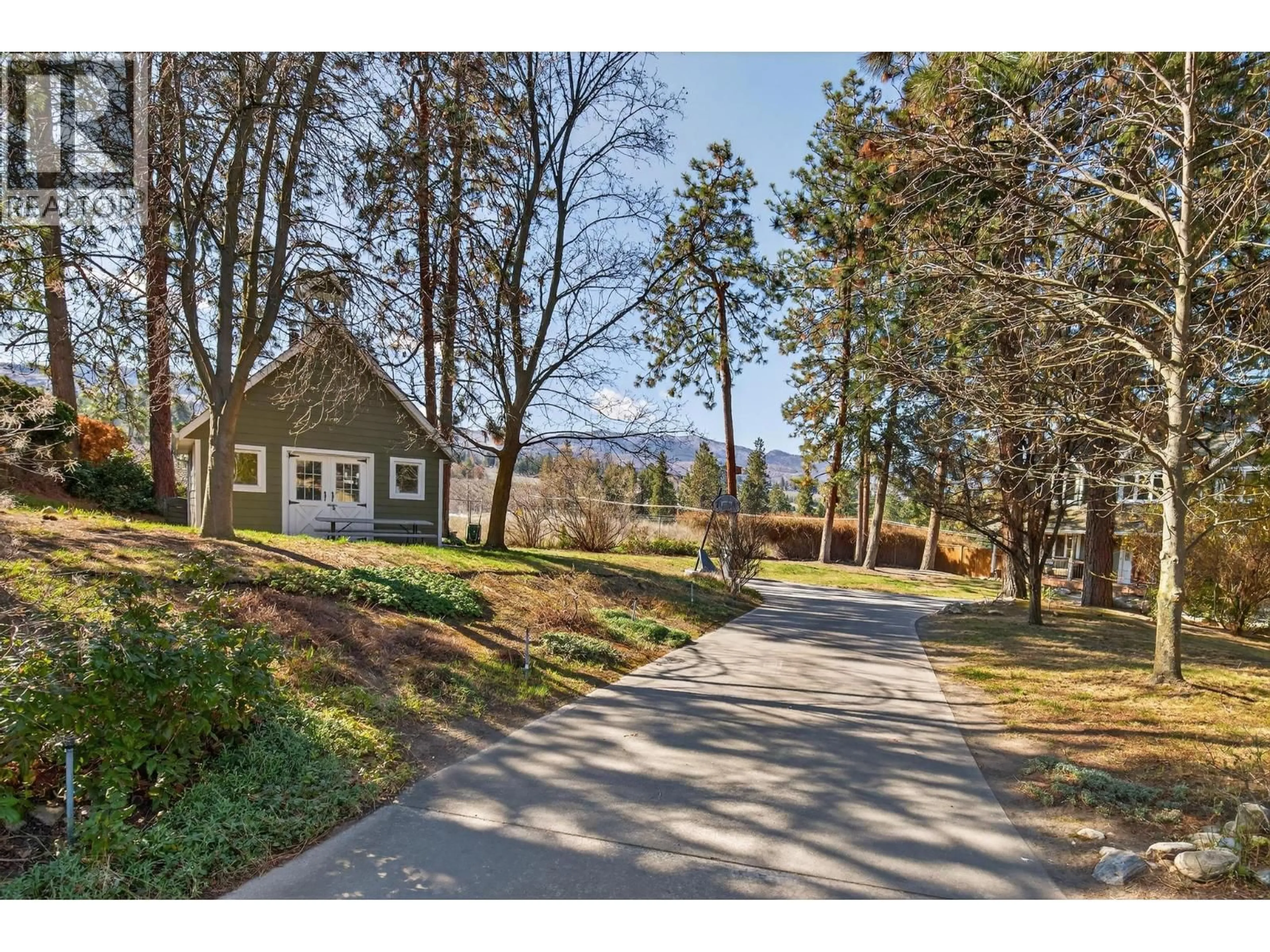 Unknown for 486 BAYHILL PLACE, Kelowna British Columbia V1W2Z8