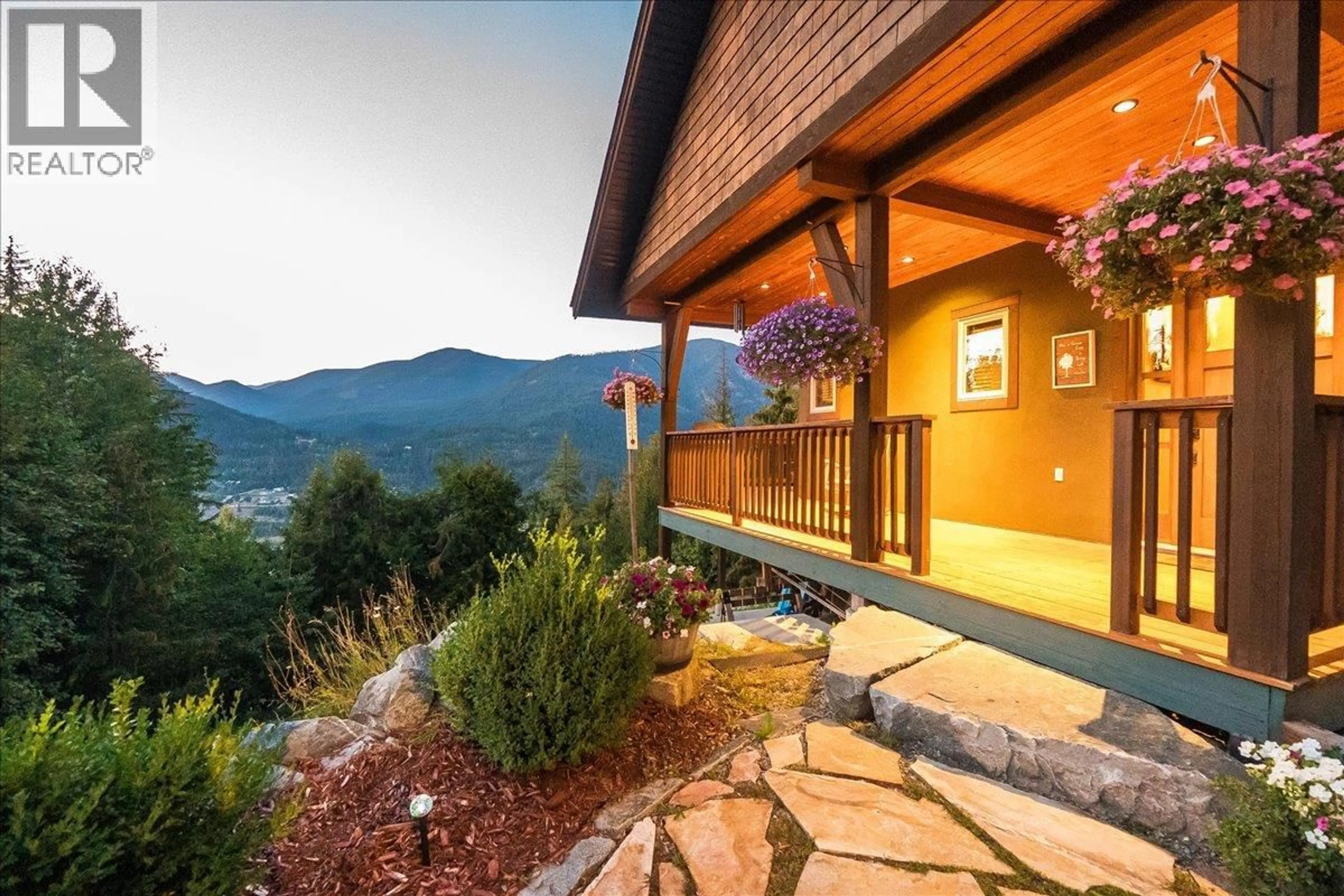 Patio, mountain view for 3213 VINDUSKY ROAD, Nelson British Columbia V1L6X7