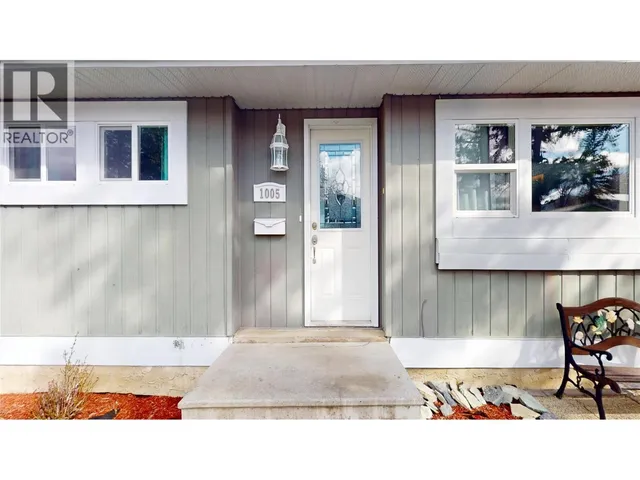 1005 16 AVENUE SOUTH, Cranbrook 4